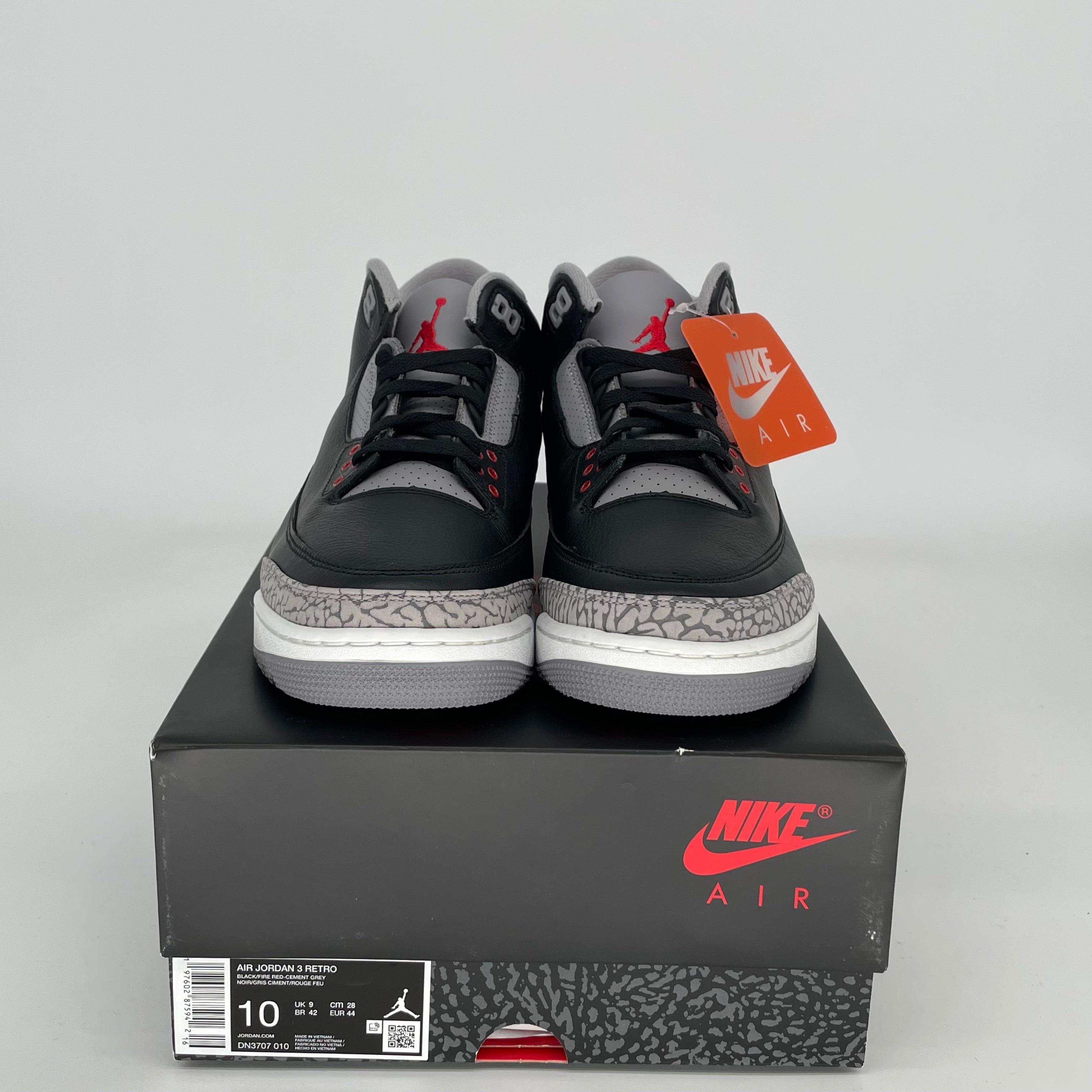 Original Air Jordan 3 Retro 'Black Cement' Men's Basketball Shoes Size 10 (DN3707-010) - Classic Sneakers for Streetwear & Basketball Performance