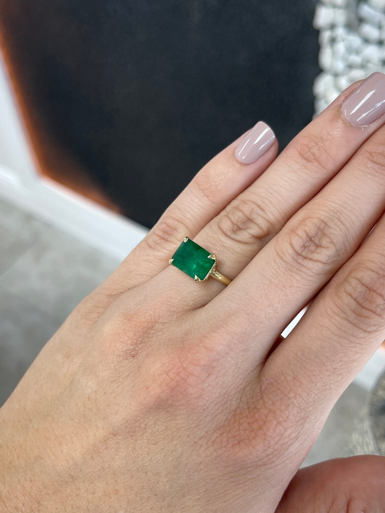 4.50ct Natural Emerald Cut Dark Forest Green East to West 14K Gold Solitaire Ring – Elegant Four Prong Setting for Engagement, Wedding & Anniversary Gifts