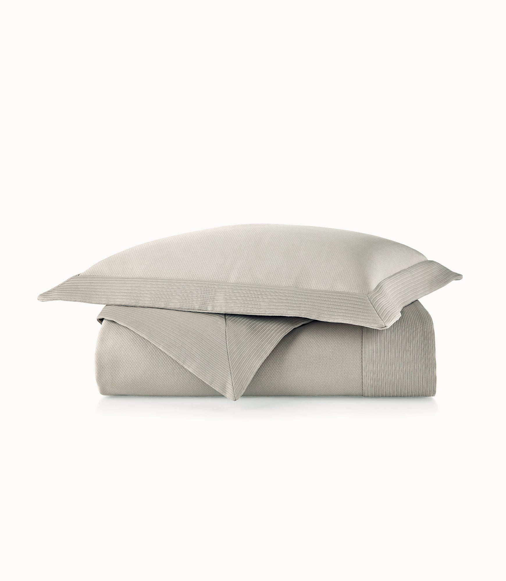 Angelina Matelassé Coverlet - Luxury Quilted Bedspread for Queen Size Beds, Soft Woven Cotton Blend, Elegant Home Decor for Master Bedroom & Guest Room
