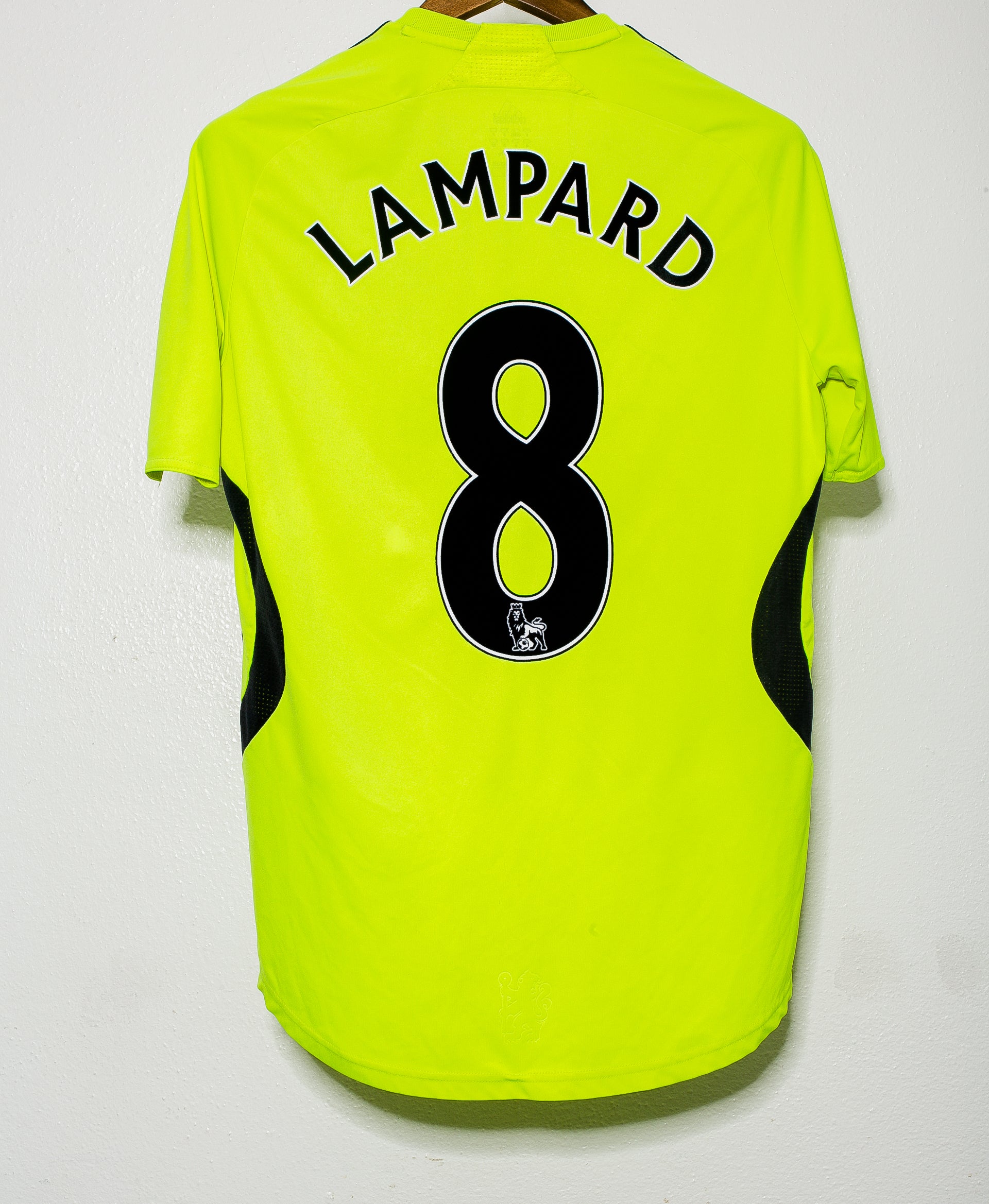 2007 Chelsea FC Away Jersey #8 Frank Lampard Soccer Shirt (Size S) - Perfect for Fans, Collectors & Match Day Outfits
