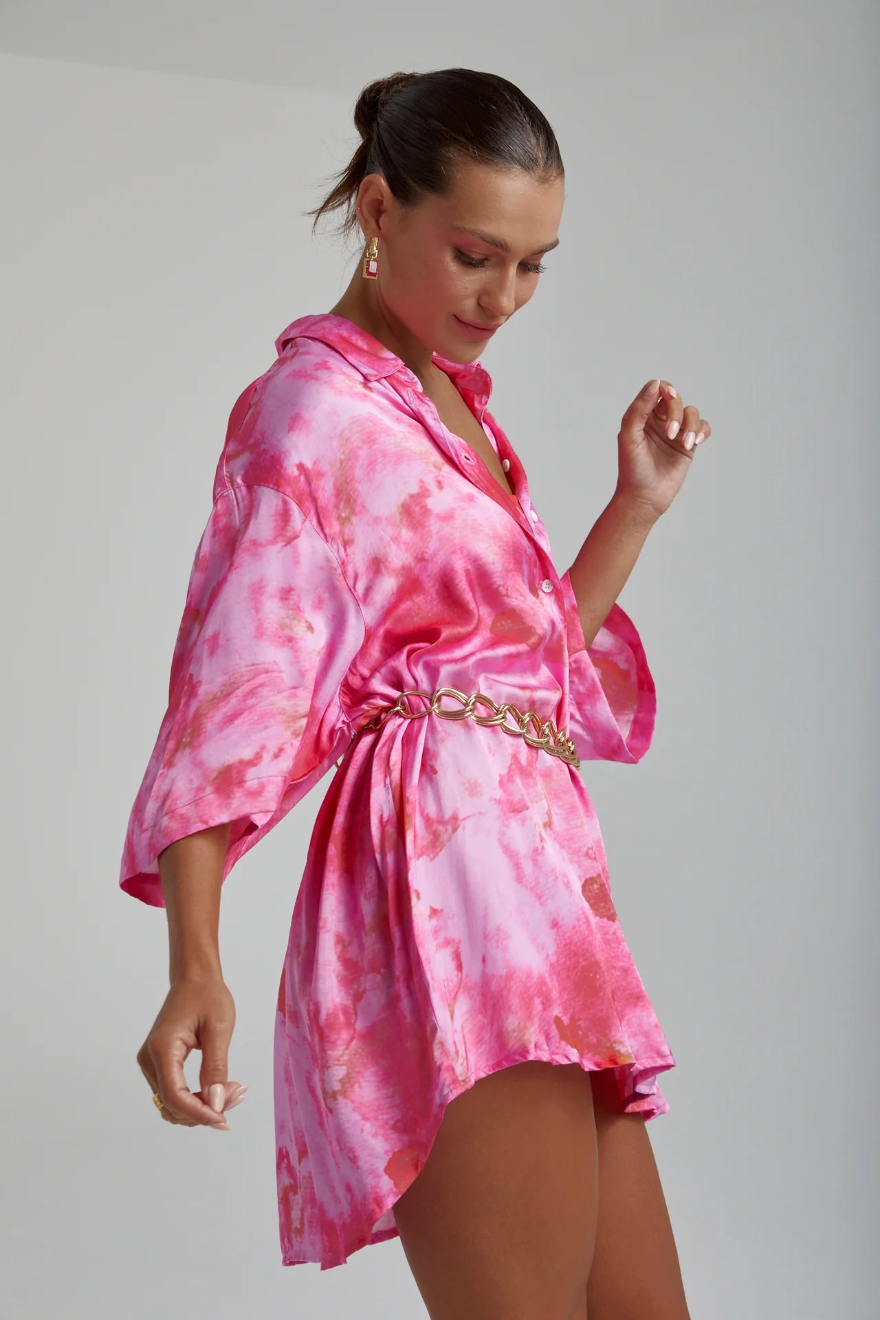 Stylish Big Shirt with Hibiscus Print - Comfortable Oversized Blouse for Women - Perfect for Beach, Vacation, and Summer Outfits