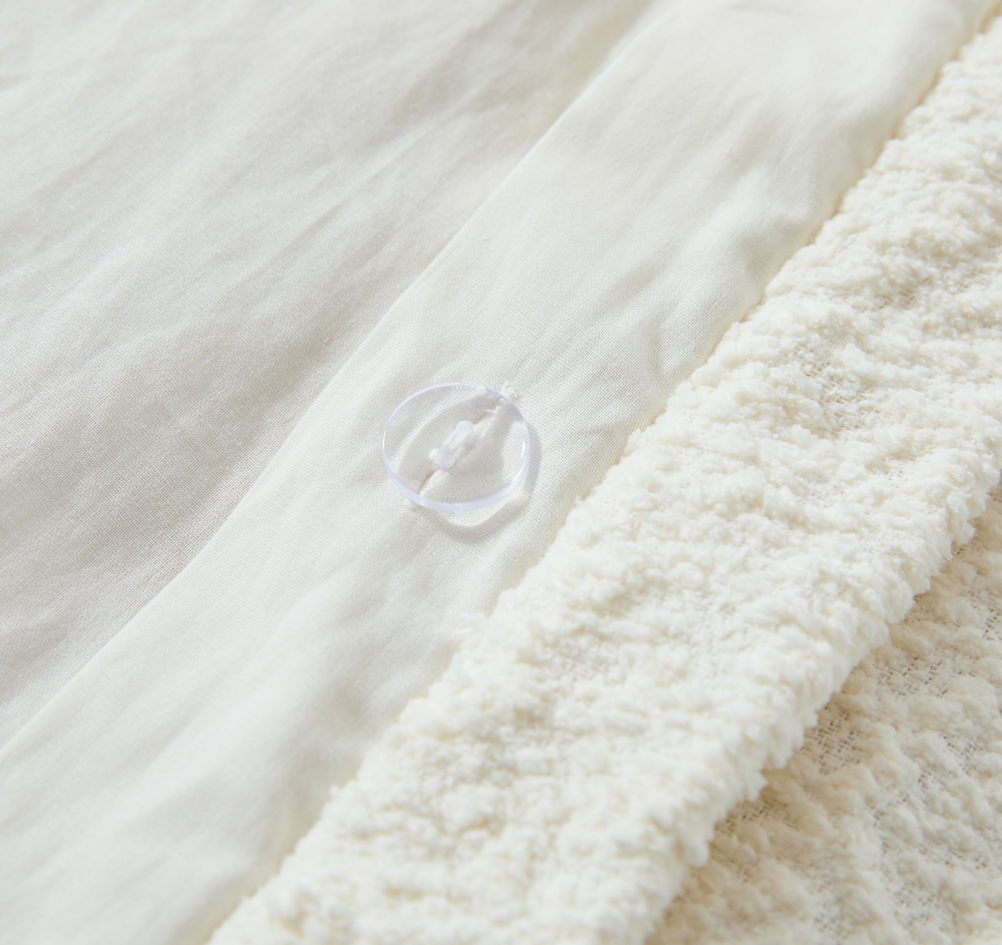 Lotti Boucle Duvet Cover Set - Soft Textured Bedding Set, King Size, White - Perfect for Cozy Bedrooms, Guest Rooms & Luxury Hotels