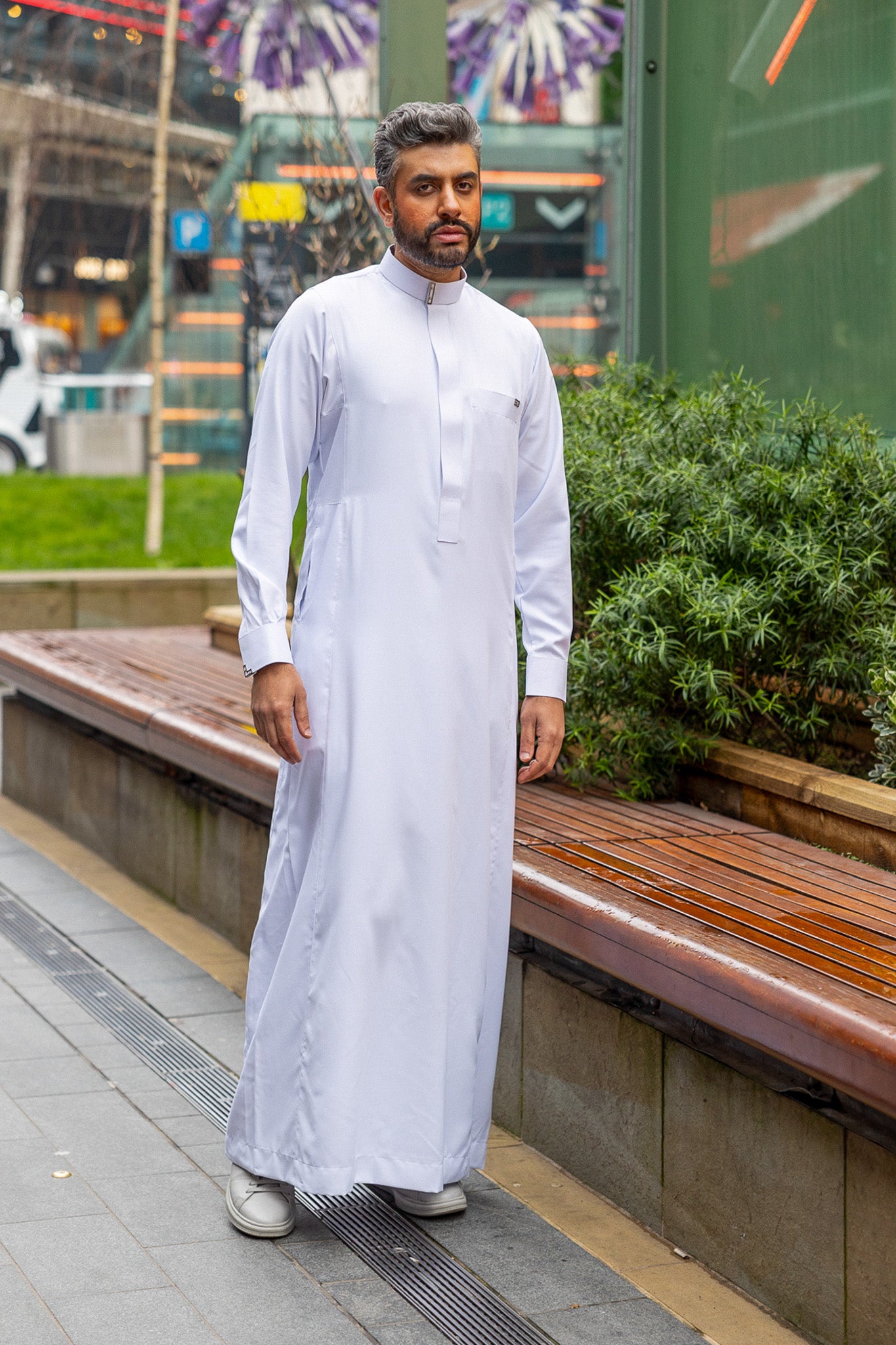 J122 White Buckle Cuff Thobe for Men - Traditional Arabic Robe with Adjustable Buckles - Perfect for Eid, Weddings & Special Occasions
