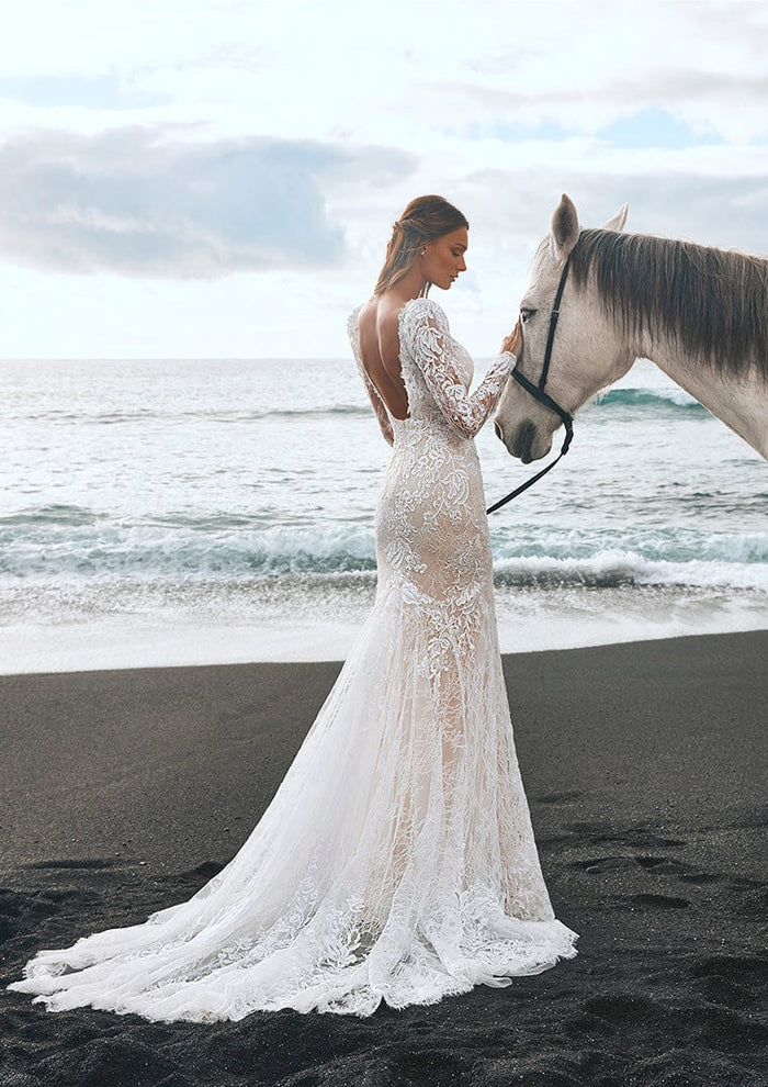Pronovias Panjin Wedding Dress - Elegant Lace Bridal Gown for Church & Beach Ceremonies | Perfect for Romantic Outdoor Weddings