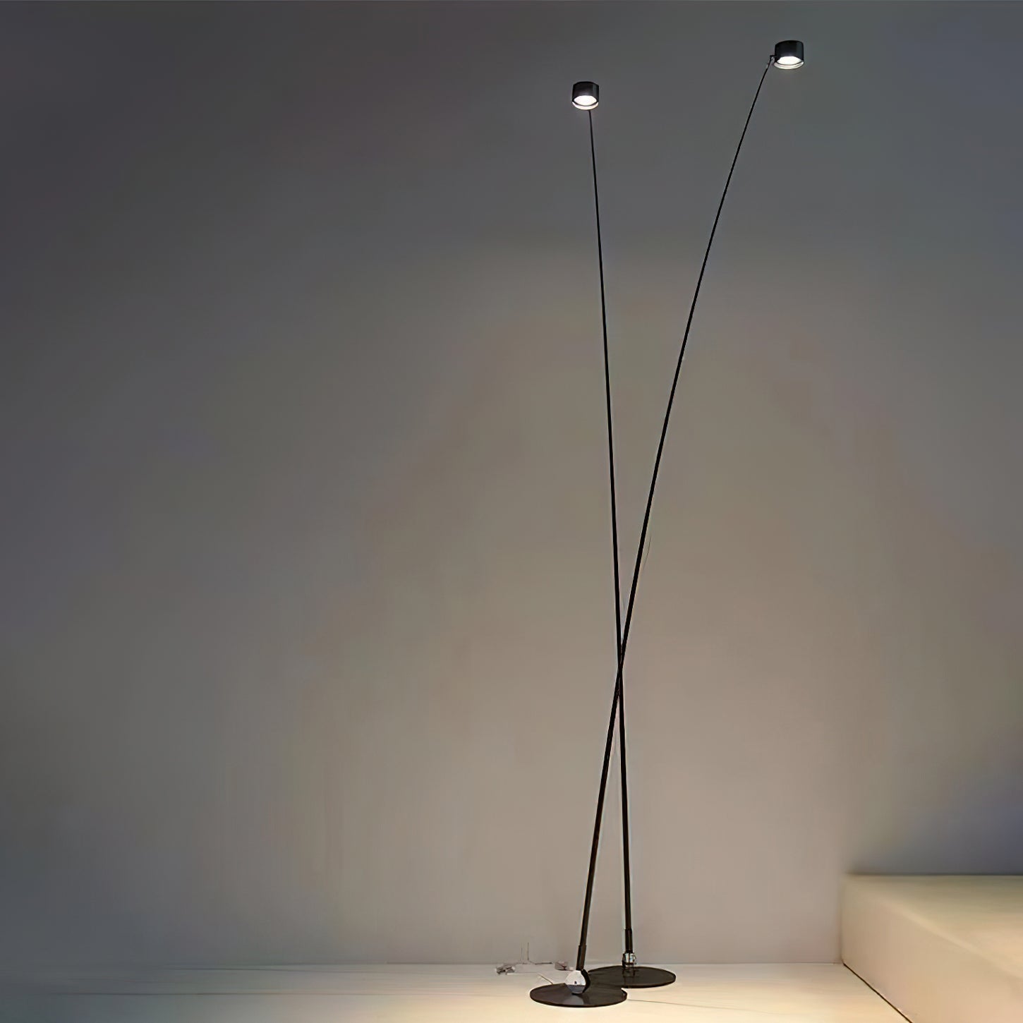Sampei Modern LED Floor Lamp with Adjustable Brightness - Stylish Standing Light for Living Room, Bedroom, and Office - Perfect for Reading, Relaxing, and Ambient Lighting