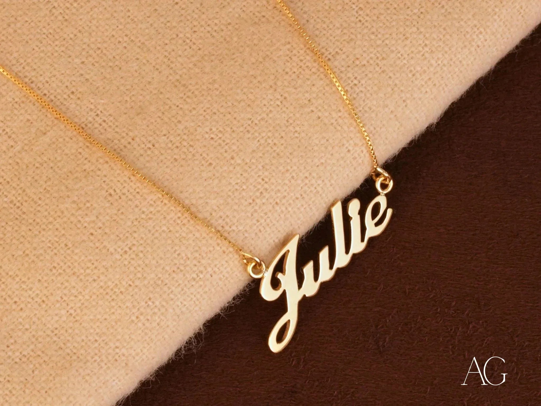 Golden Signature Necklace for Women - Personalized Nameplate Pendant Jewelry Gift for Her | Perfect for Anniversaries, Birthdays & Special Occasions