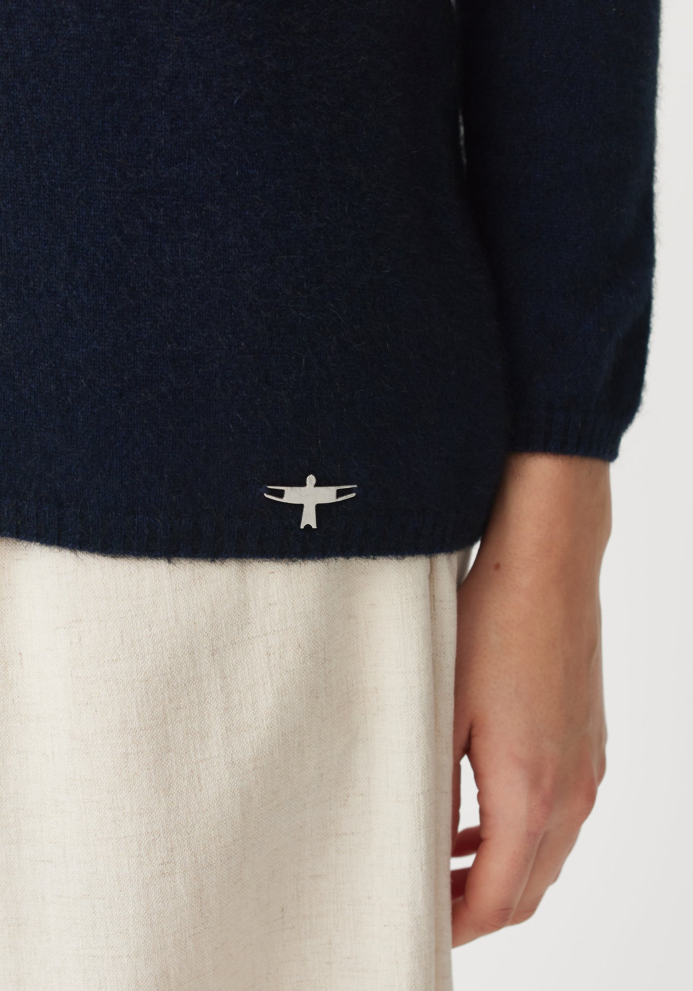 Float Sweater 1831 - Cozy Knit Pullover for Women & Men | Perfect for Fall & Winter Fashion, Outdoor Activities, and Casual Wear