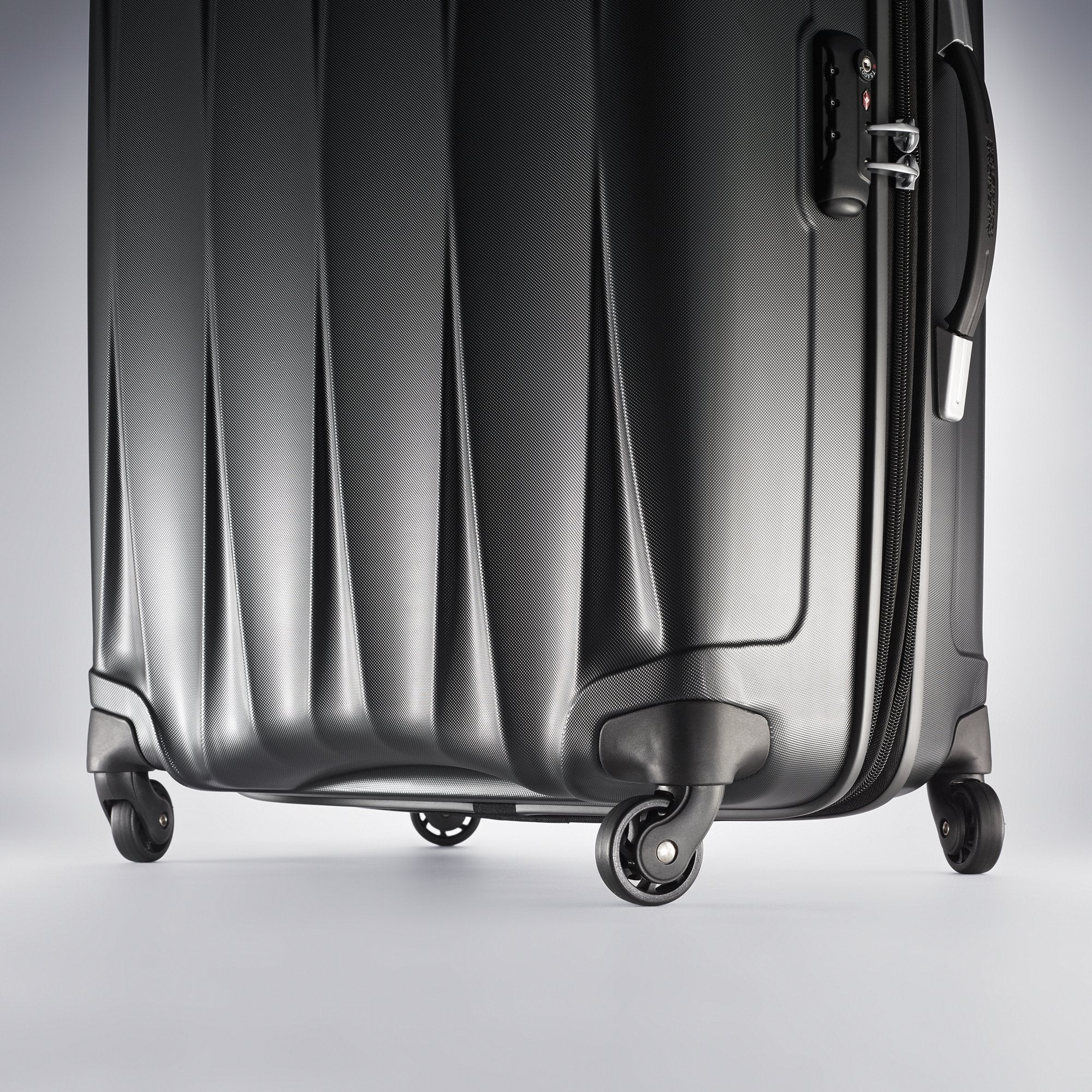American Tourister Arona Premium Hardside Spinner Luggage Set 3-Piece (20