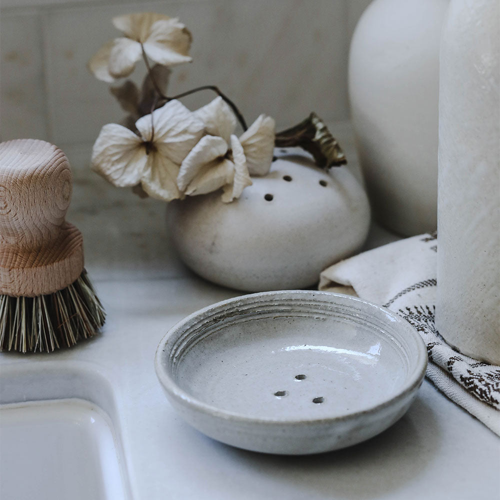 Ceramic Dish Brush Holder - Stylish and Functional Kitchen Organizer for Sink Countertop | Perfect for Sponge, Scrubber, and Utensil Storage