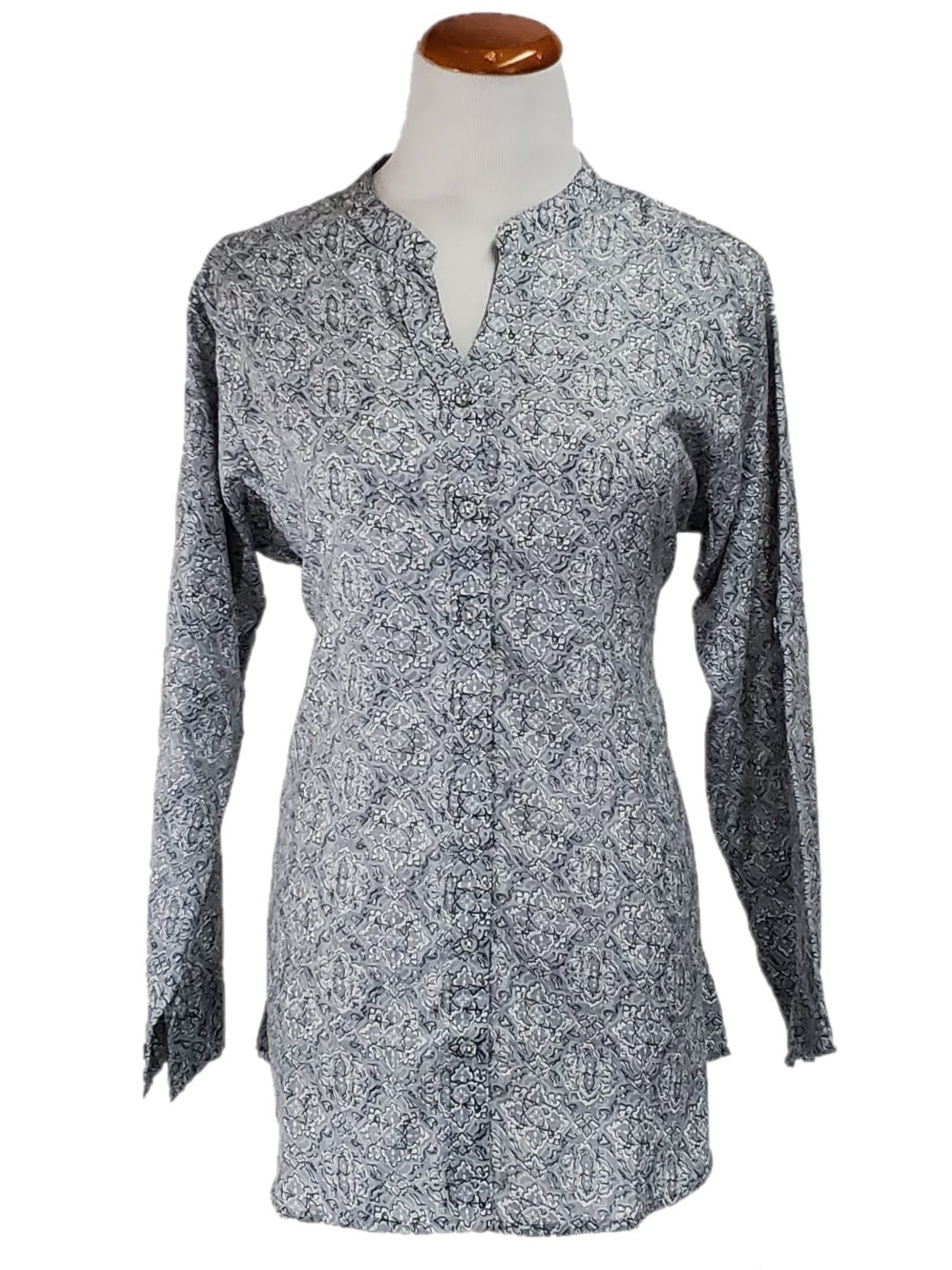 Women's Stylish Button-Down Blouse - Elegant Casual & Office Wear for Everyday Comfort