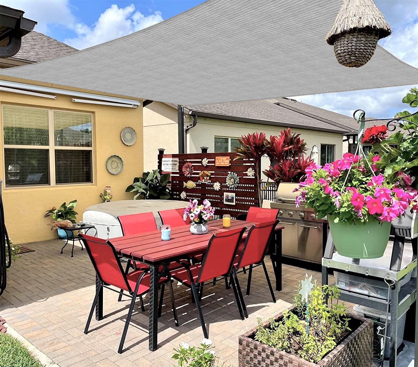 10' x 22' Rectangle Sun Shade Sail Canopy - UV Blocking Outdoor Shade Cover for Patio, Deck, Pergola, Yard & Lawn - Perfect for Backyard BBQs, Poolside Lounging & Outdoor Gatherings (Gray)