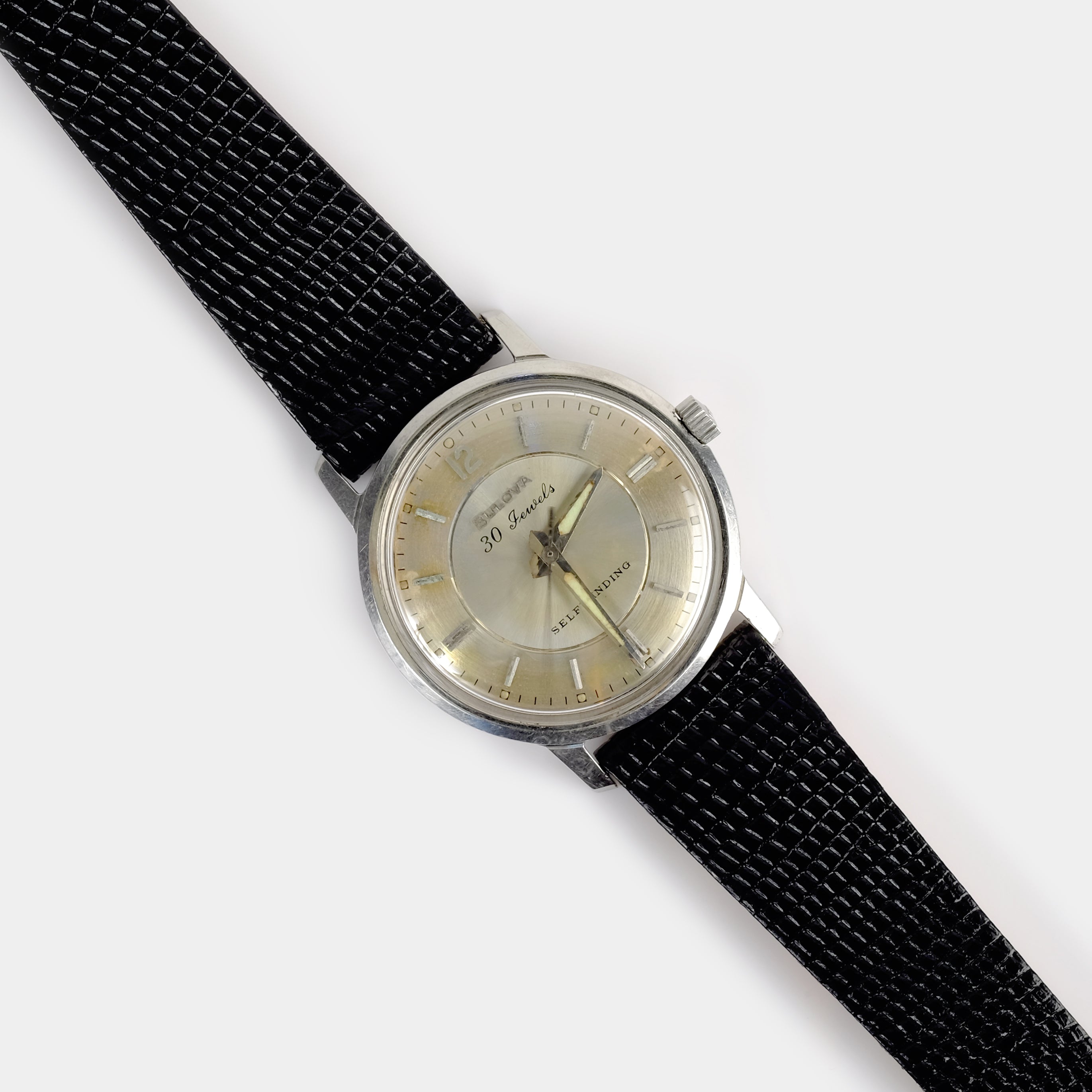 Bulova Commander B Circa 1966 Vintage Men's Wristwatch - Classic Automatic Watch for Collectors & Dress Occasions