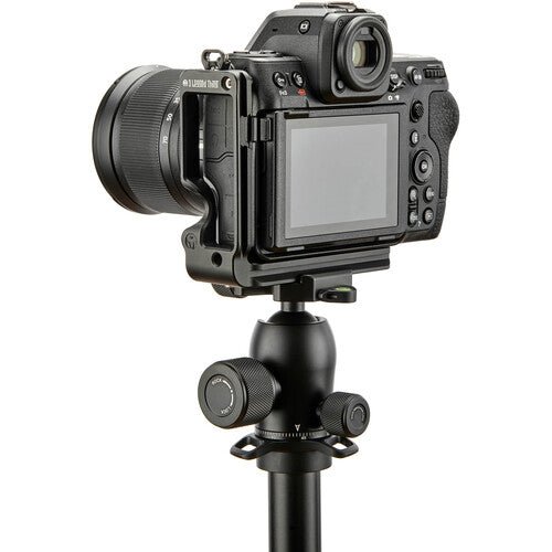 3 Legged Thing Zooey QD L Bracket for Nikon Z8 (Darkness) - Quick Release Camera Mount for Stable Shooting - Perfect for Wildlife, Landscape & Studio Photography