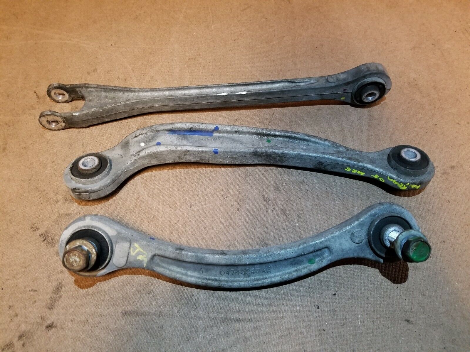 05 06 07 Dodge Magnum Rear Right Passenger Side Control Arm - 3 Piece Set OEM Replacement - Perfect for Suspension Repair & Off-Road Upgrades