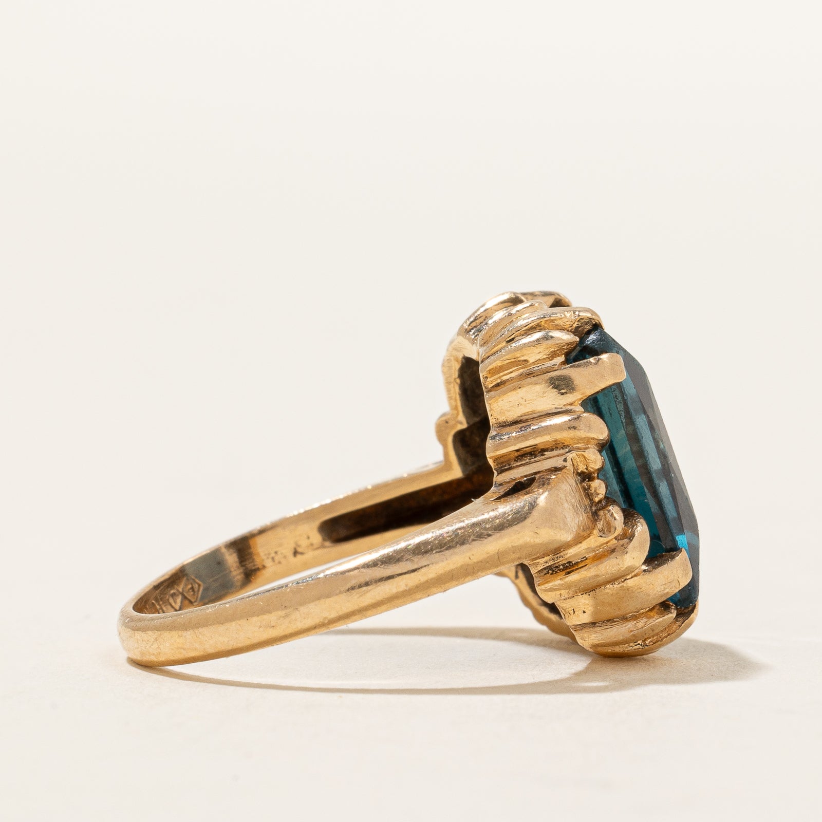7.00ct Synthetic Spinel Cocktail Ring - Size 6 | Elegant Statement Jewelry for Evening Parties, Weddings & Special Occasions