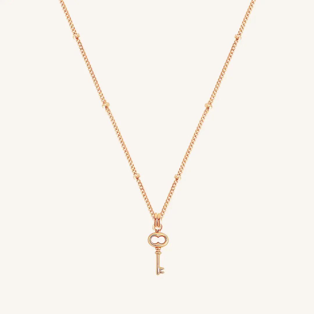 Elegant Key Necklace for Women - Gold & Silver Pendant Jewelry - Perfect for Gifts, Anniversaries & Everyday Wear