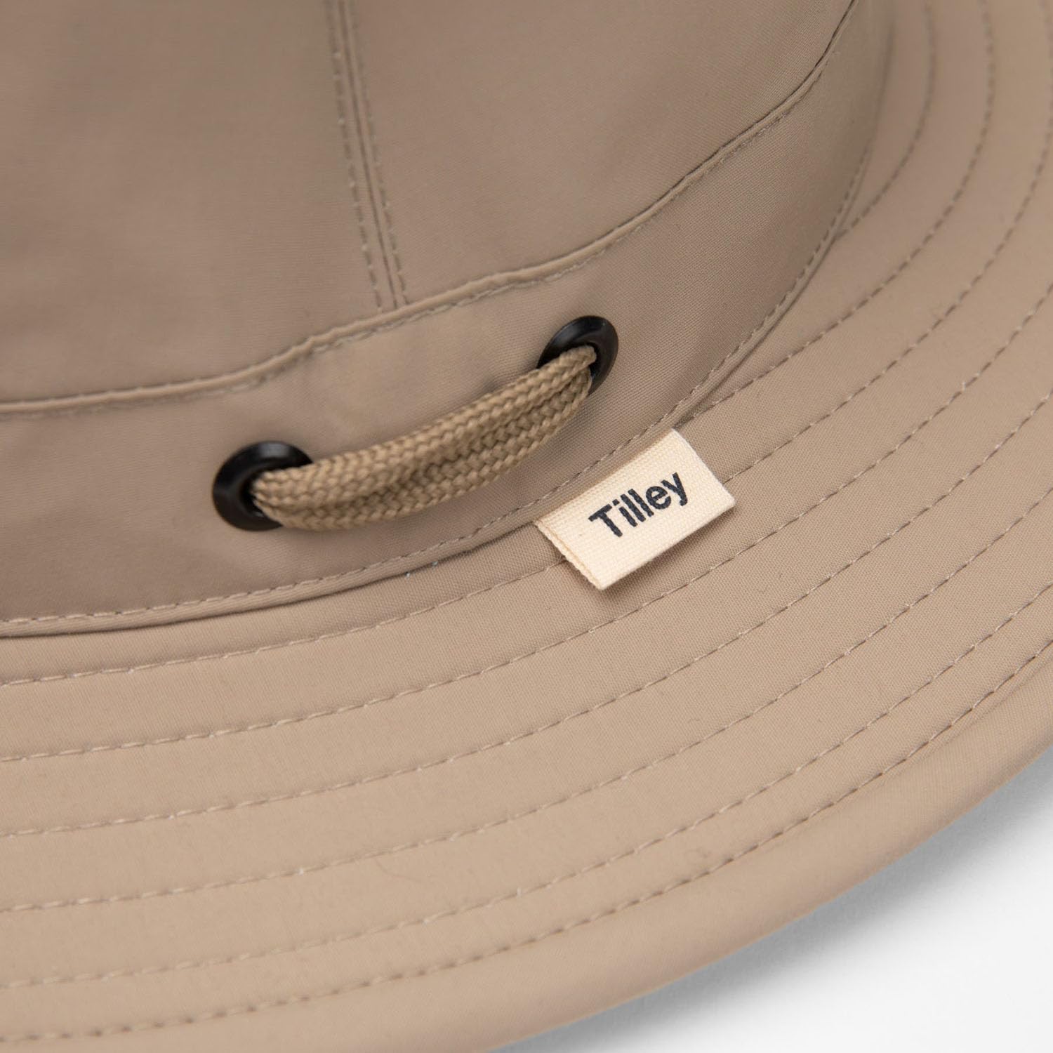 Tilley Men's Sun Hat UPF 50+ Wide Brim Outdoor Hat for Hiking, Fishing & Travel - Lightweight & Water-Resistant Sun Protection
