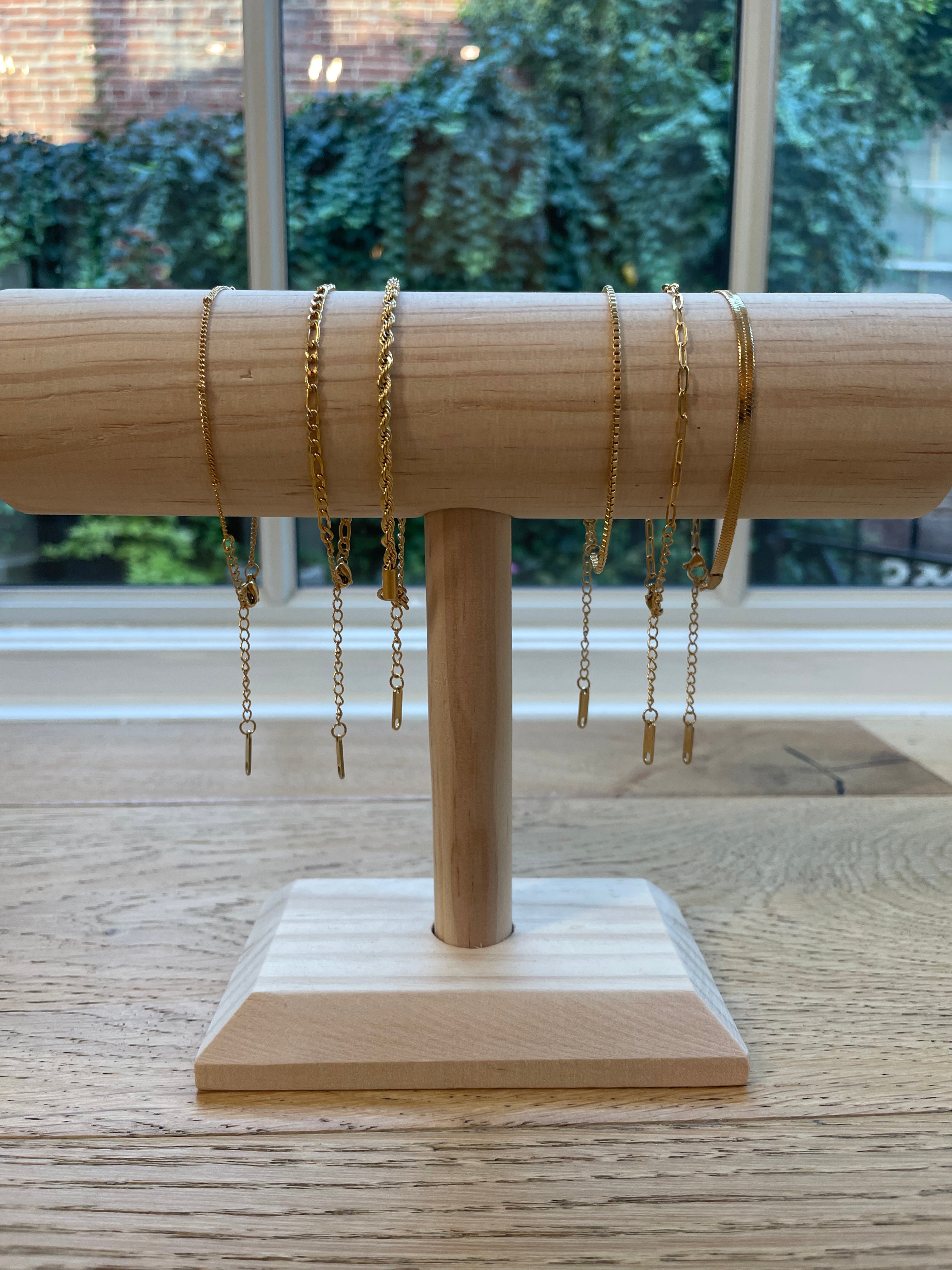 Bella Dainty Bracelet for Women - Elegant Gold Plated Minimalist Jewelry Gift for Her - Perfect for Everyday Wear, Date Night & Special Occasions