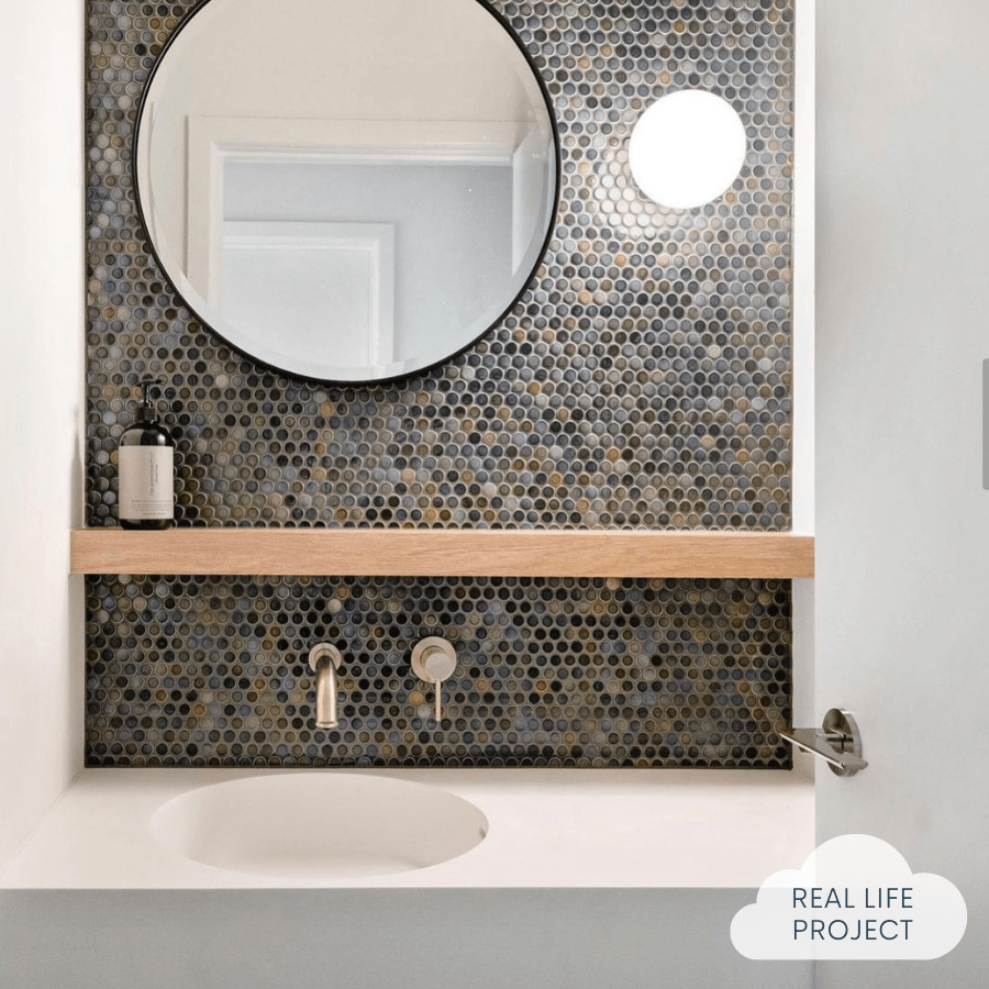 Premium Broadwater Dark Blue Mix Gloss Penny Round Mosaic Tile - Perfect for Bathroom Backsplash, Kitchen Accent Wall & Pool Designs