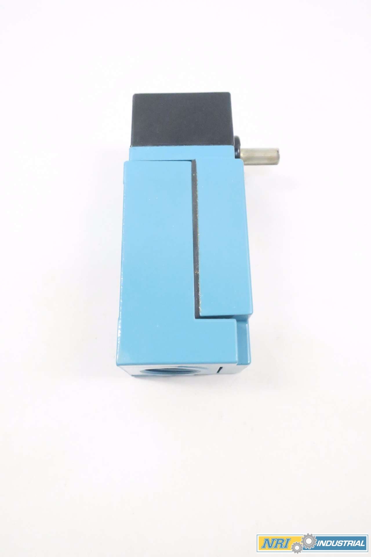 HONEYWELL LSA1A Micro Switch Limit 600V-AC 10A AMP Switch D545840 - Heavy Duty Electrical Component for Industrial Machinery & Automation Systems
