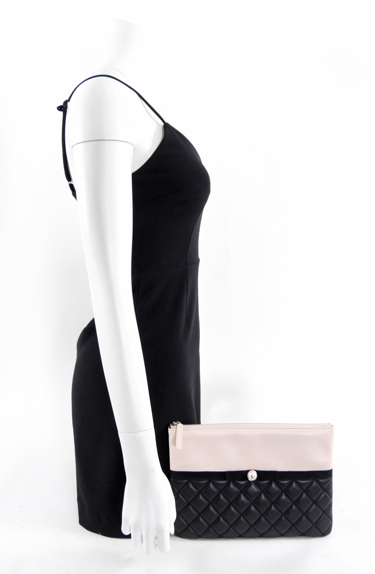 Chanel Black & Blush Pink Quilted Lambskin Medium Pearl O Case Bag - Luxury Crossbody Bag for Women, Perfect for Evening Parties & Date Nights