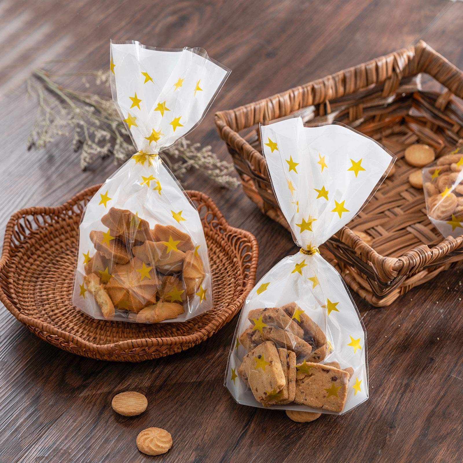 Premium Clear Gold Star Cellophane Treat Bags with Twist Ties - 50 Pack for Candies, Desserts, Bakery, Cookies & Chocolate - Perfect for Party Favors, Birthday Gifts & Holiday Treat Packaging