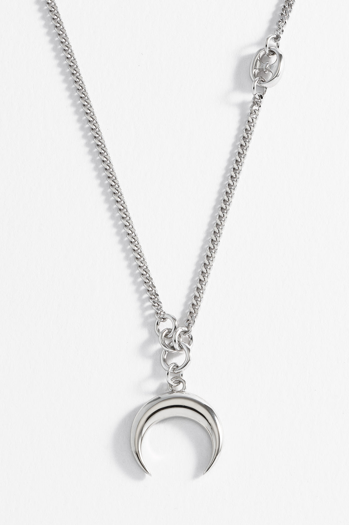 Stylish Men's Horn Necklace for Men - Gothic Tribal Pendant Jewelry - Perfect for Parties, Halloween & Everyday Wear