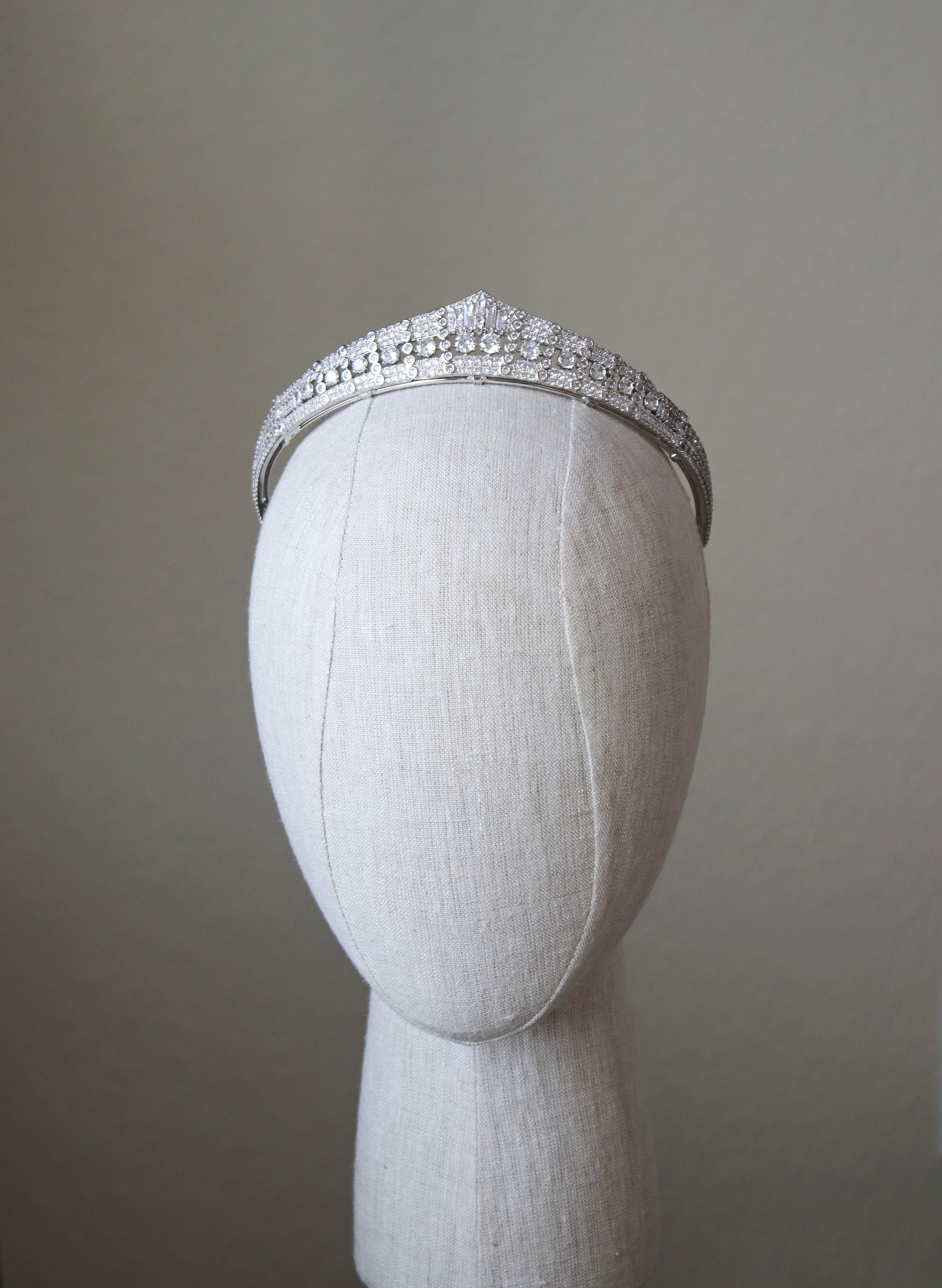 DUCHESS OF CALABRIA Simulated Diamond Royal Bridal Crown Tiara - Elegant Wedding Headpiece for Brides, Princess Costume Accessory & Photo Shoot Prop