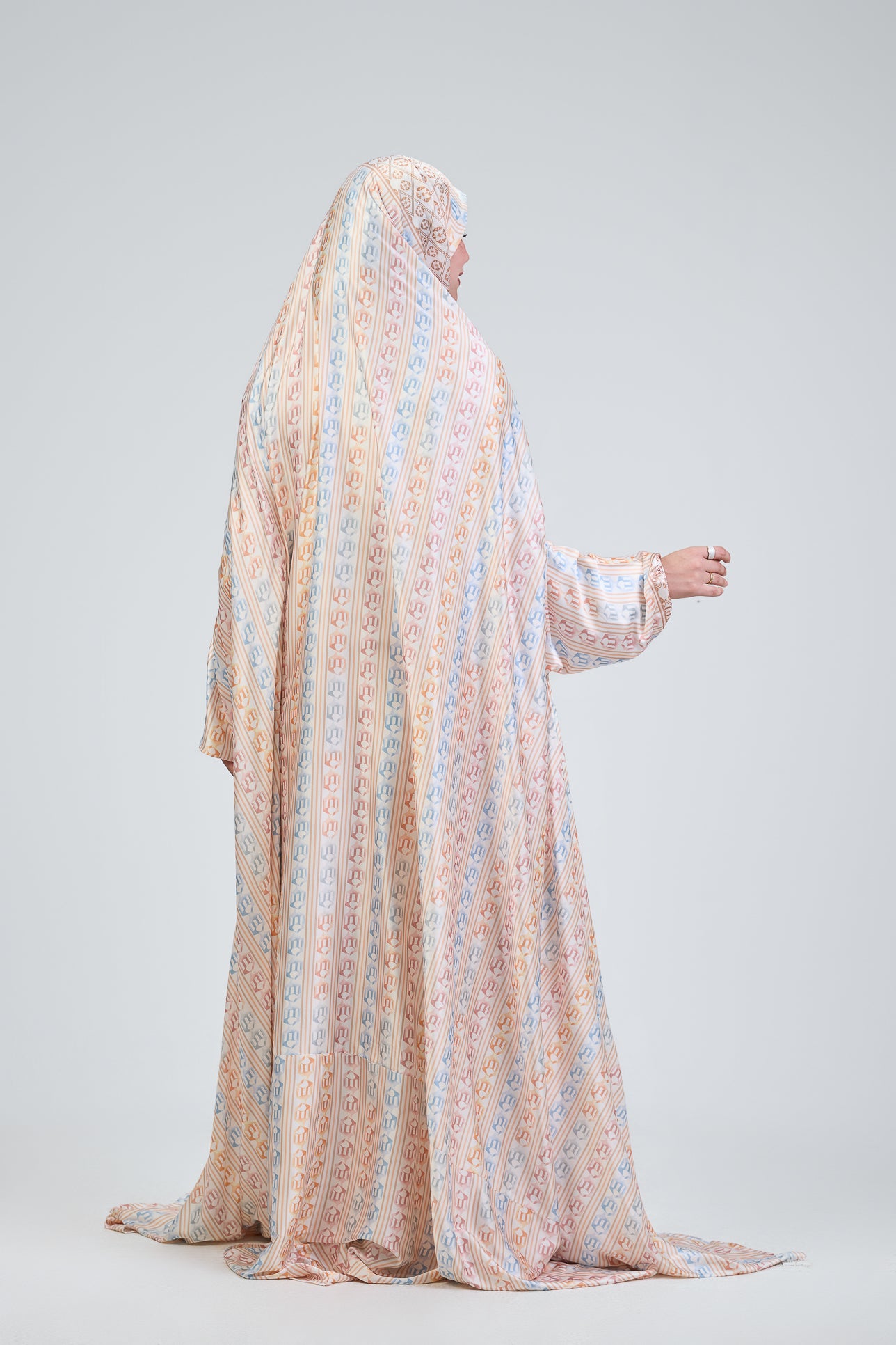 Elegant Peach Satin Prayer Gown with Pouch & Cuffs - Modest Islamic Nightgown for Women - Perfect for Ramadan, Eid, and Special Occasions