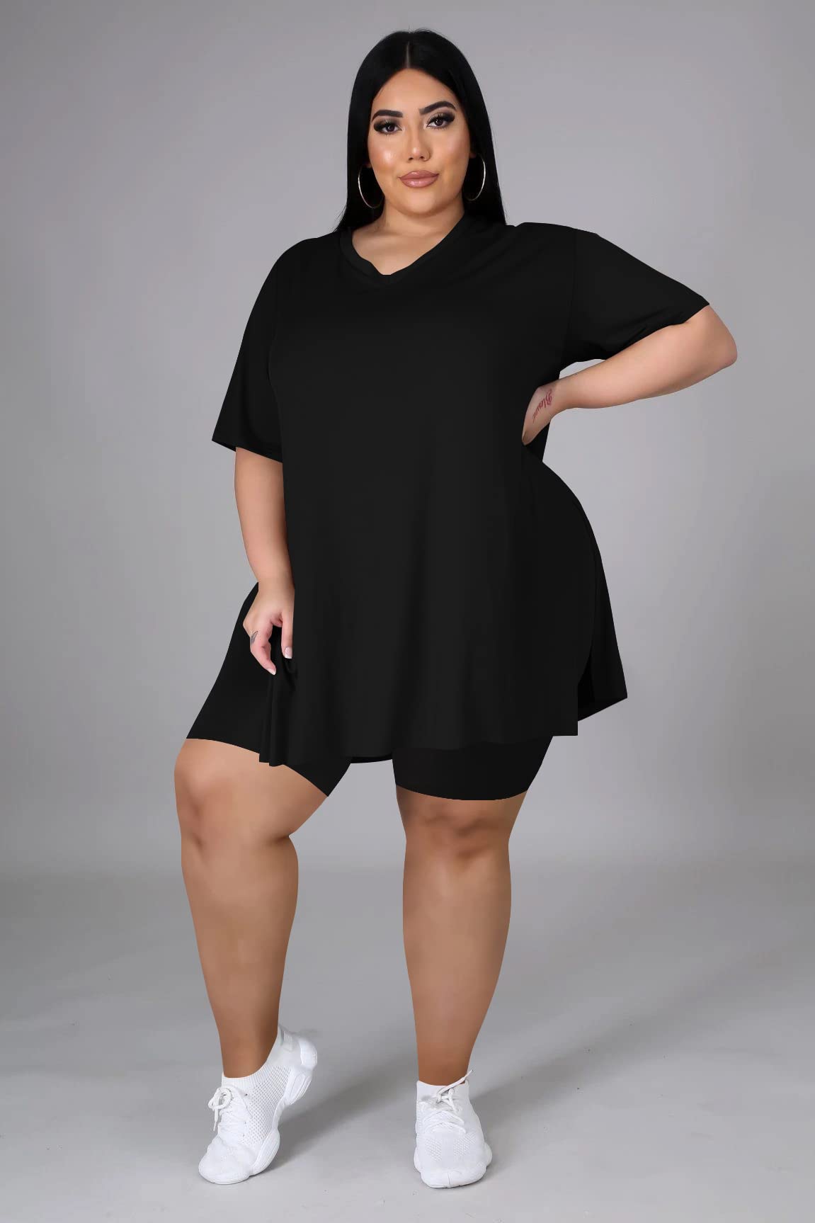 Plus Size Women's 2-Piece Loungewear Set - Oversized T-Shirt & Shorts Comfy Outfit for Summer | Casual Wear, Home Relaxation & Vacation Outfits