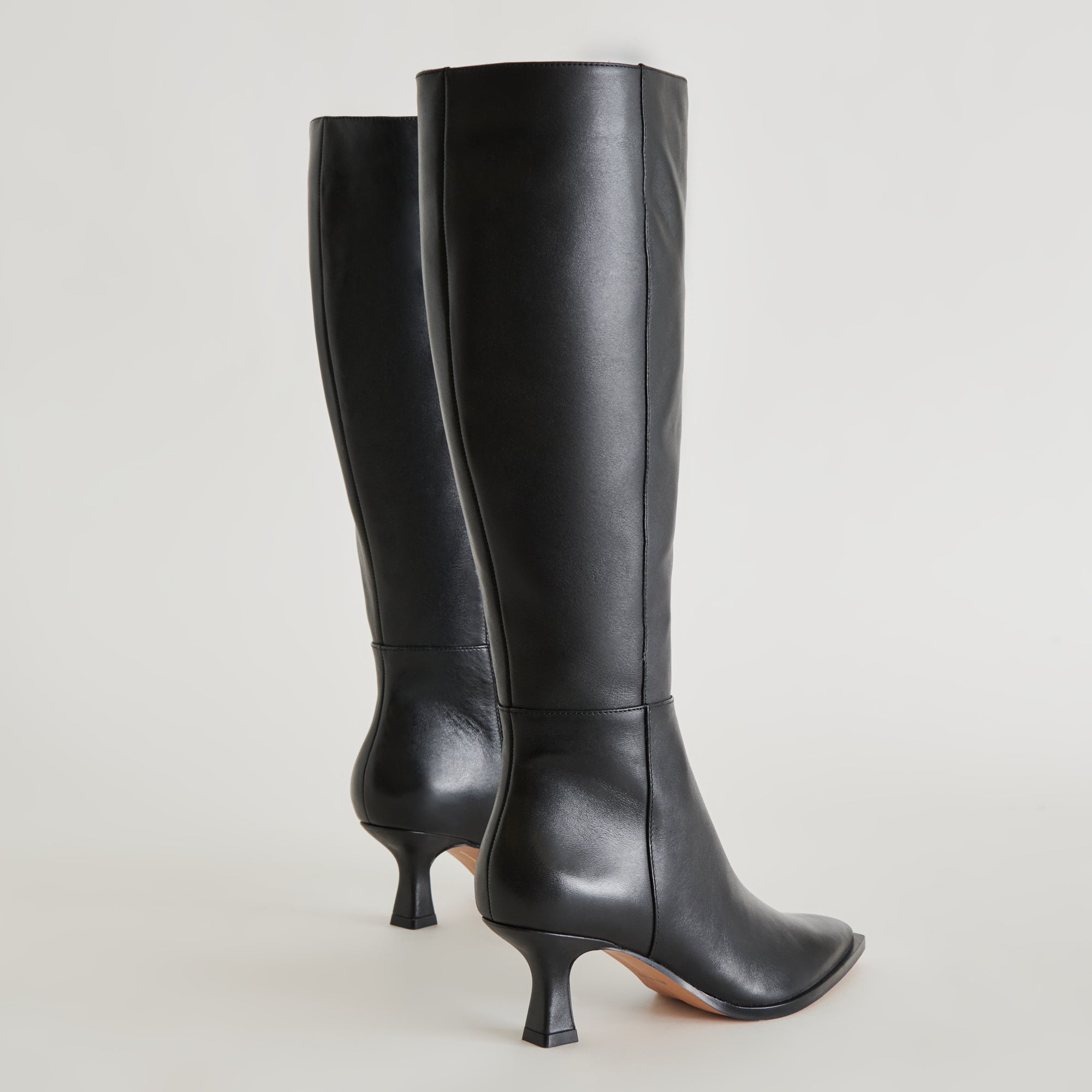 **AUGGIE Black Leather Boots for Men & Women – Stylish & Durable Footwear for Outdoor, Work & Casual Wear**