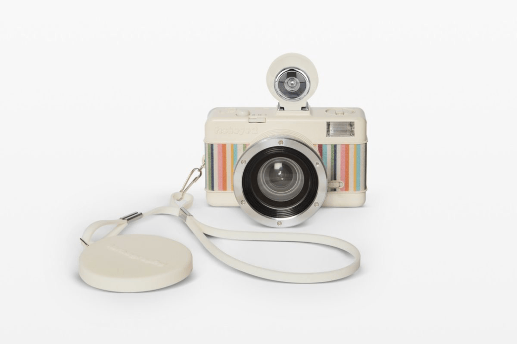 Lomography Fisheye No.2 Acapulco La Quebrada 35mm Film Camera - Vintage Style Fisheye Lens for Creative Photography & Travel Adventures