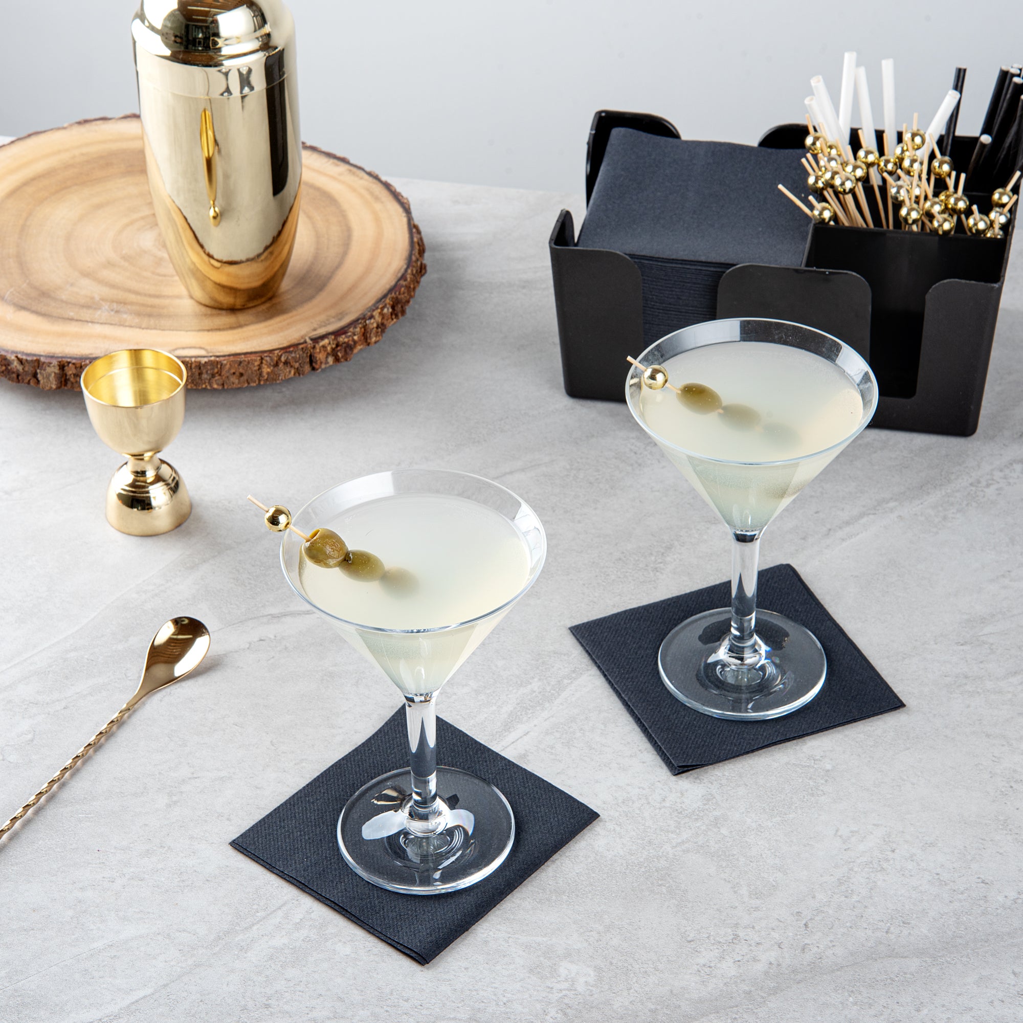 Bev Tek 10 oz Clear Polycarbonate Martini Glasses - Shatterproof Cocktail Glasses for Bars, Restaurants & Parties (Set of 24, 4.5
