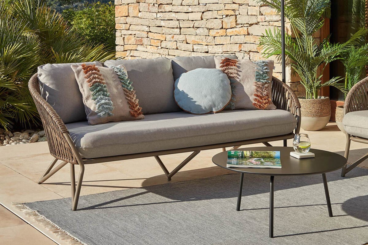 Como Branzie 3-Seater Sofa - Modern Fabric Couch for Living Room, Lounge & Office - Comfortable Sectional Sofa with Soft Cushions for Family Gatherings & Relaxation