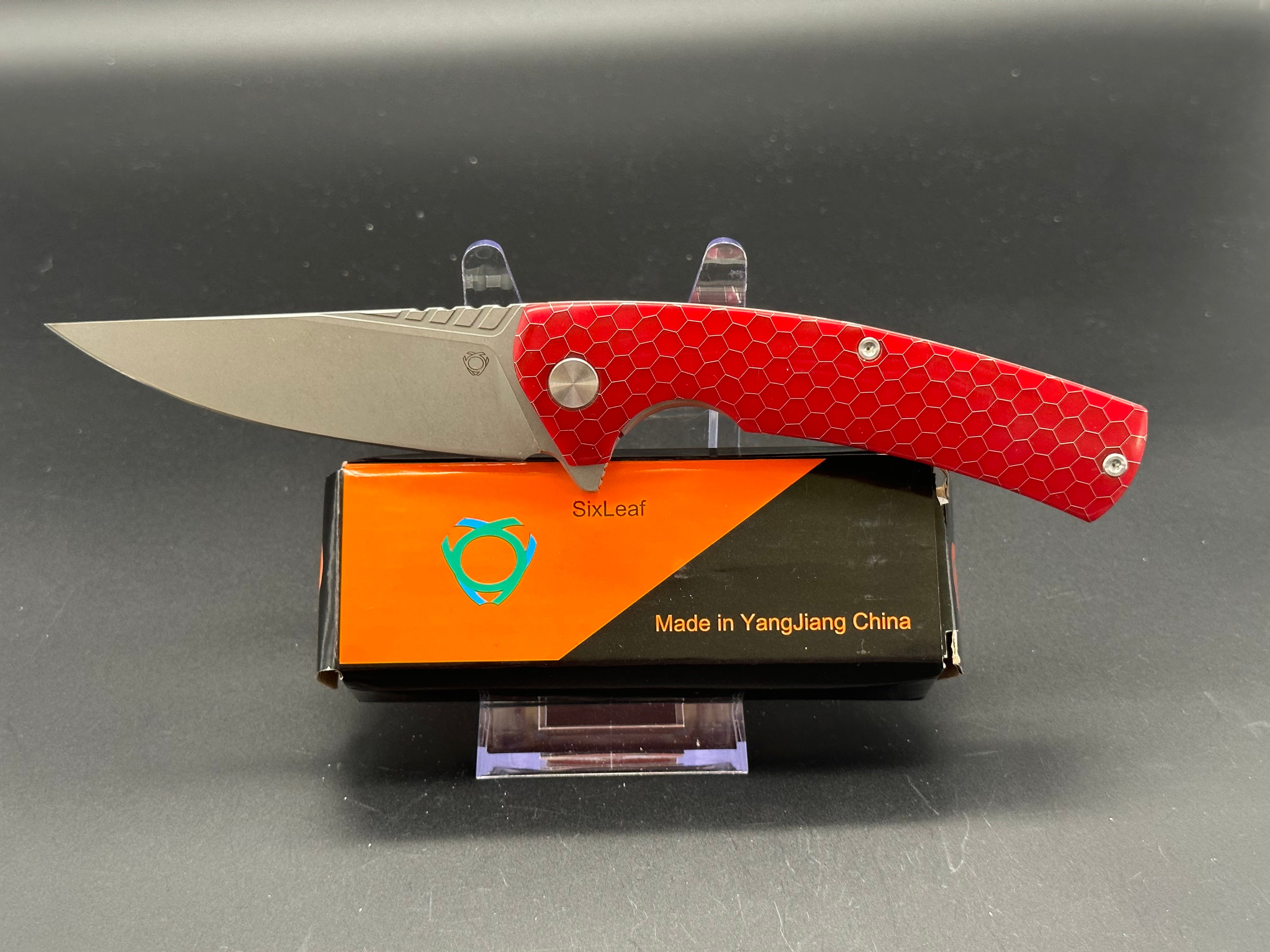 SixLeaf SL-08 Folding Knife with Red Resin Handle - D2 Steel Plain Edge Blade - EDC Pocket Knife for Camping, Hiking & Outdoor Survival