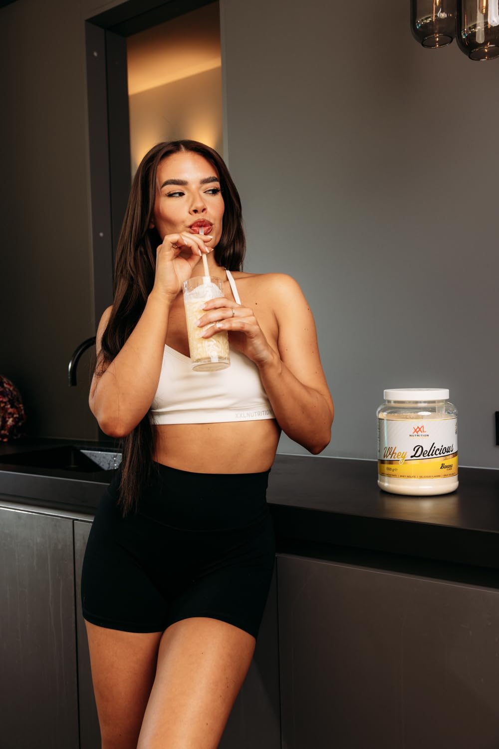 XXL Nutrition Whey Delicious Protein Powder - Vanilla Flavor, 1000g | Whey Protein Isolate & Concentrate Blend, 78.5% High Protein Content | Post-Workout Recovery, Muscle Building & Healthy Breakfast Shake