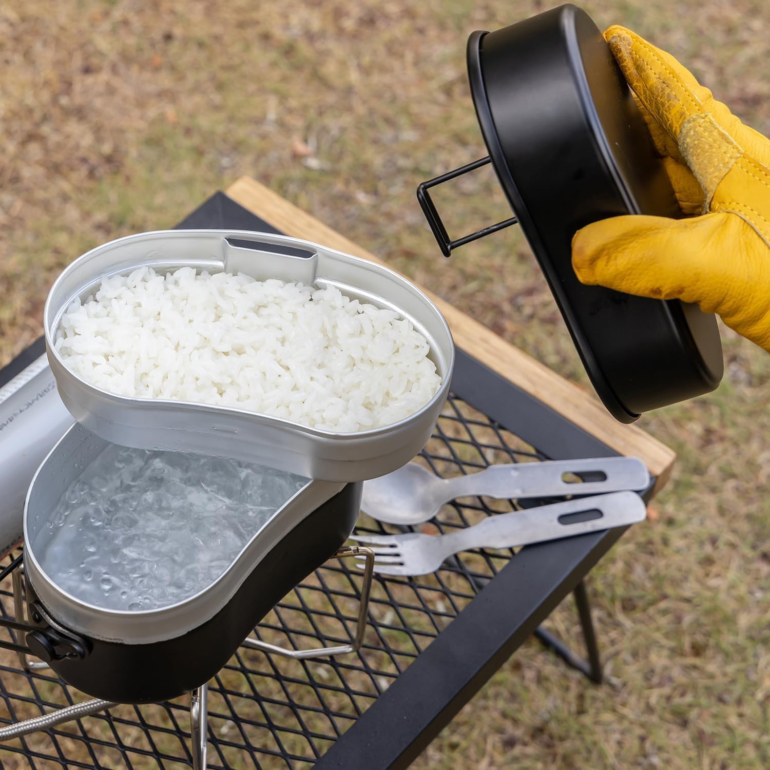 **Portable Camping Cookware Set - 1.1L Lightweight Mess Kit for Outdoor Cooking, Hiking & Backpacking (Black) - Perfect for Camping Trips & Picnics**