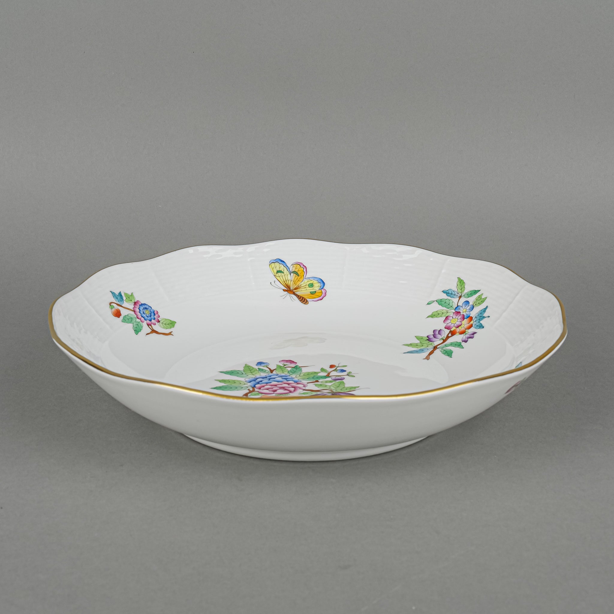 HEREND Queen Victoria Porcelain Serving Bowl - Elegant 149 Pattern for Dining & Entertaining - Perfect for Holiday Dinners, Tea Parties & Special Occasions