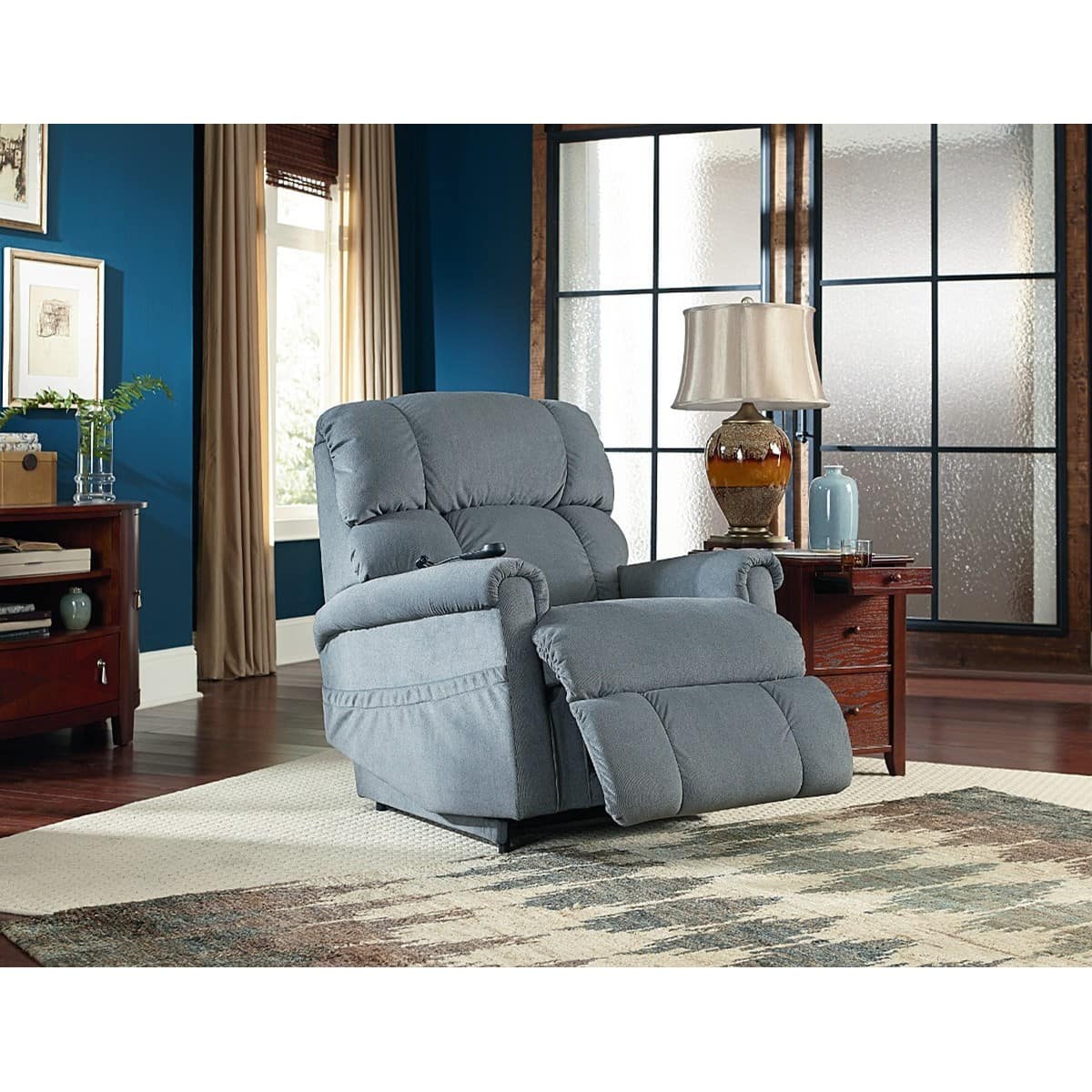La-Z-Boy Pinnacle Power Lift Recliner Chair - Electric Lift Assist for Elderly & Mobility Issues - Comfortable Leather Reclining Chair for Living Room, Bedroom & Home Theater