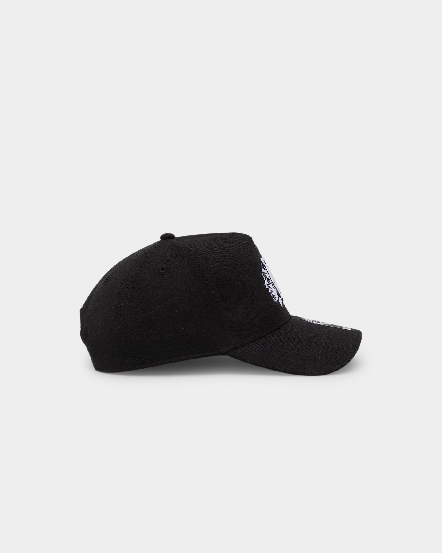 47 Brand Chicago Blackhawks MVP DT Snapback Hat - Black/White Adjustable Baseball Cap for Men & Women - Perfect for Sports Fans, Game Day & Casual Wear