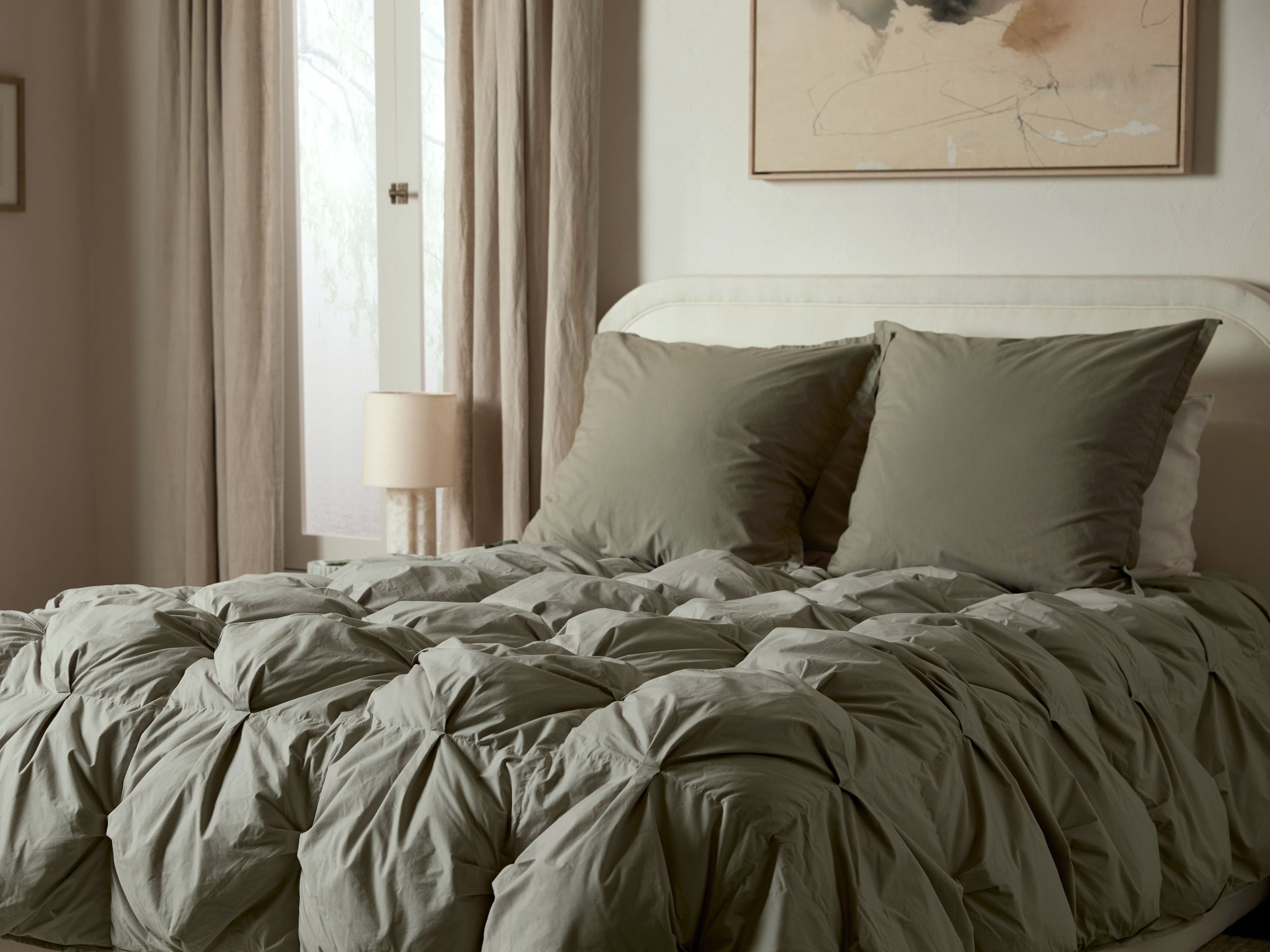 Organic Cotton Puff Comforter - Hypoallergenic & Breathable Moss Green Bedding - Perfect for Cozy Nights & Allergy Relief