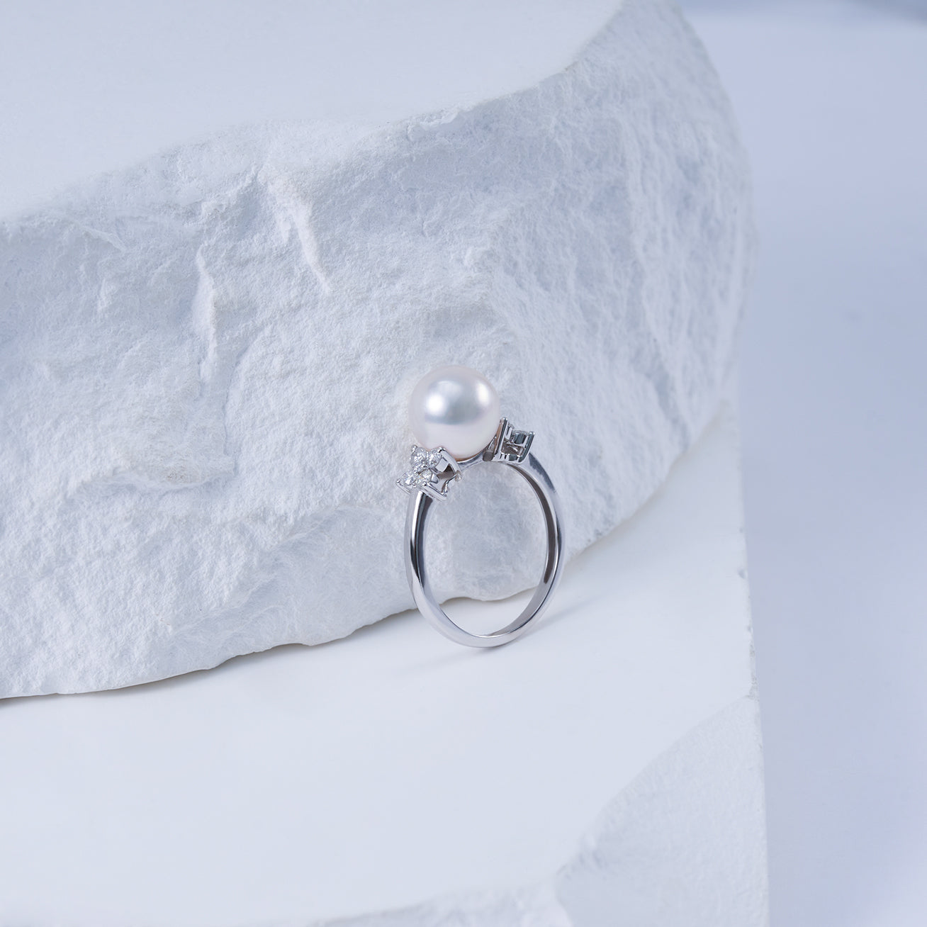 18K Solid Gold Diamond Akoya Hanadama Pearl Ring KR00131 | EVERLEAF - Elegant Jewelry for Weddings, Anniversaries & Special Occasions