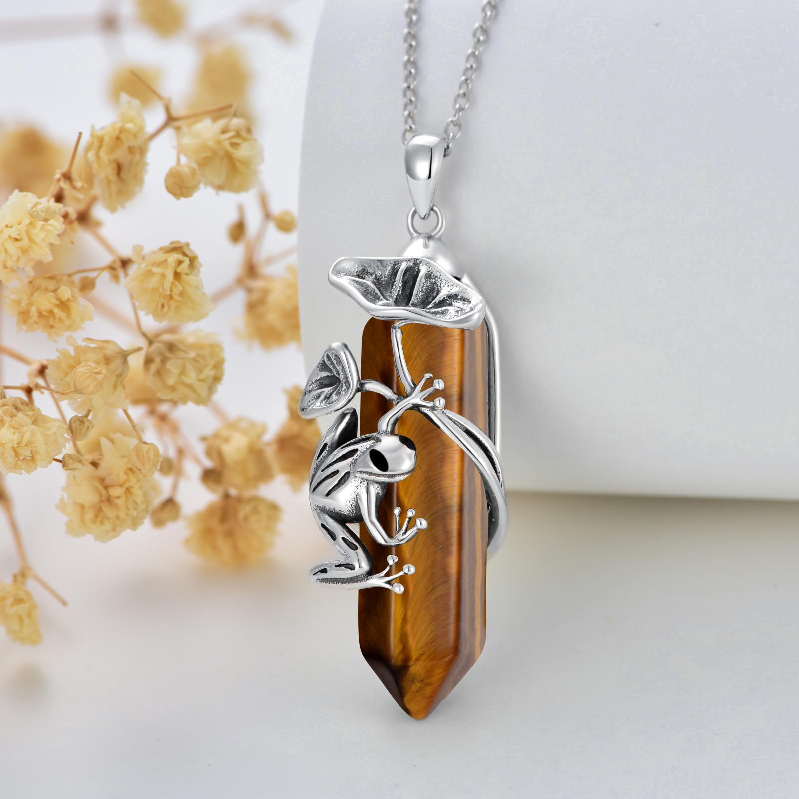 925 Sterling Silver Frog Necklace with Birthstone Quartz Pendant - Elegant Jewelry Gift for Women, Mom, and Nature Lovers | Perfect for Birthdays, Anniversaries, and Everyday Wear
