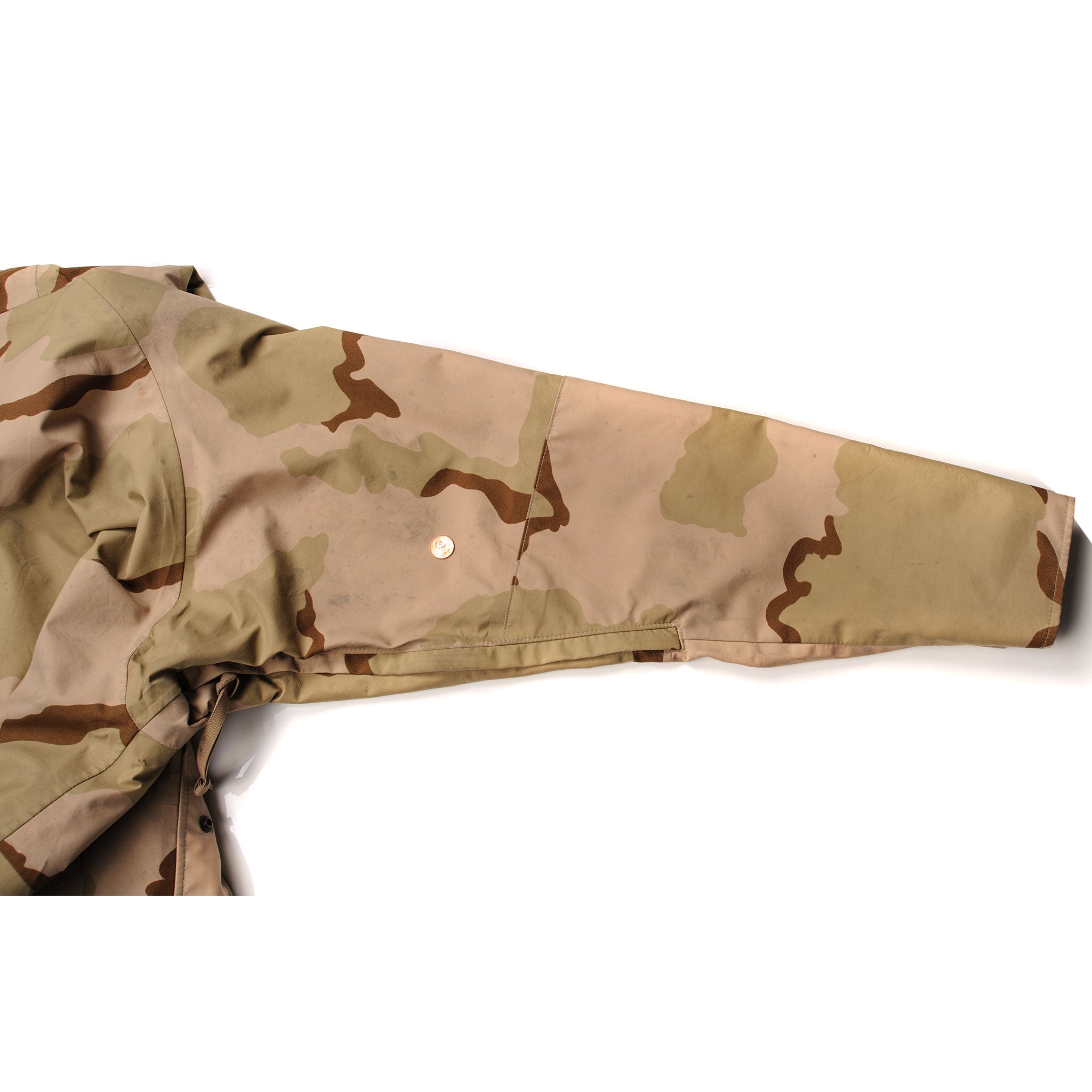 US Army Cold Weather Parka - Desert Camouflage Jacket (2001 Issue, Size Large Regular) | Military Outerwear for Harsh Conditions & Outdoor Adventures
