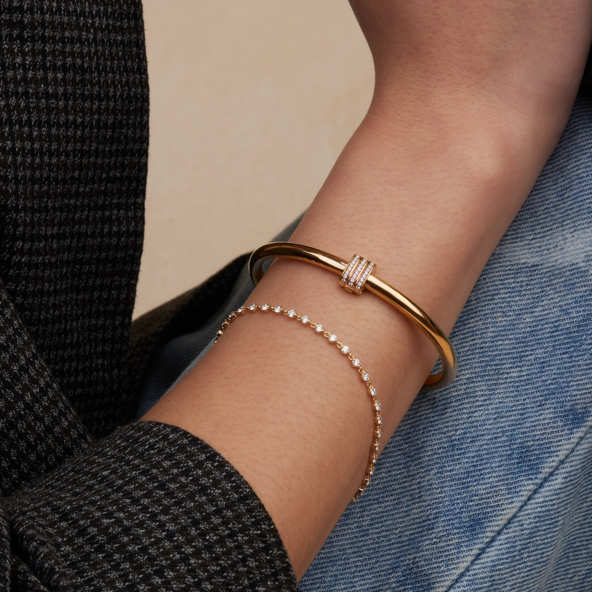 Luxe Latch Bracelet - Elegant Adjustable Gold/Silver Jewelry for Women | Perfect for Parties, Weddings & Everyday Wear
