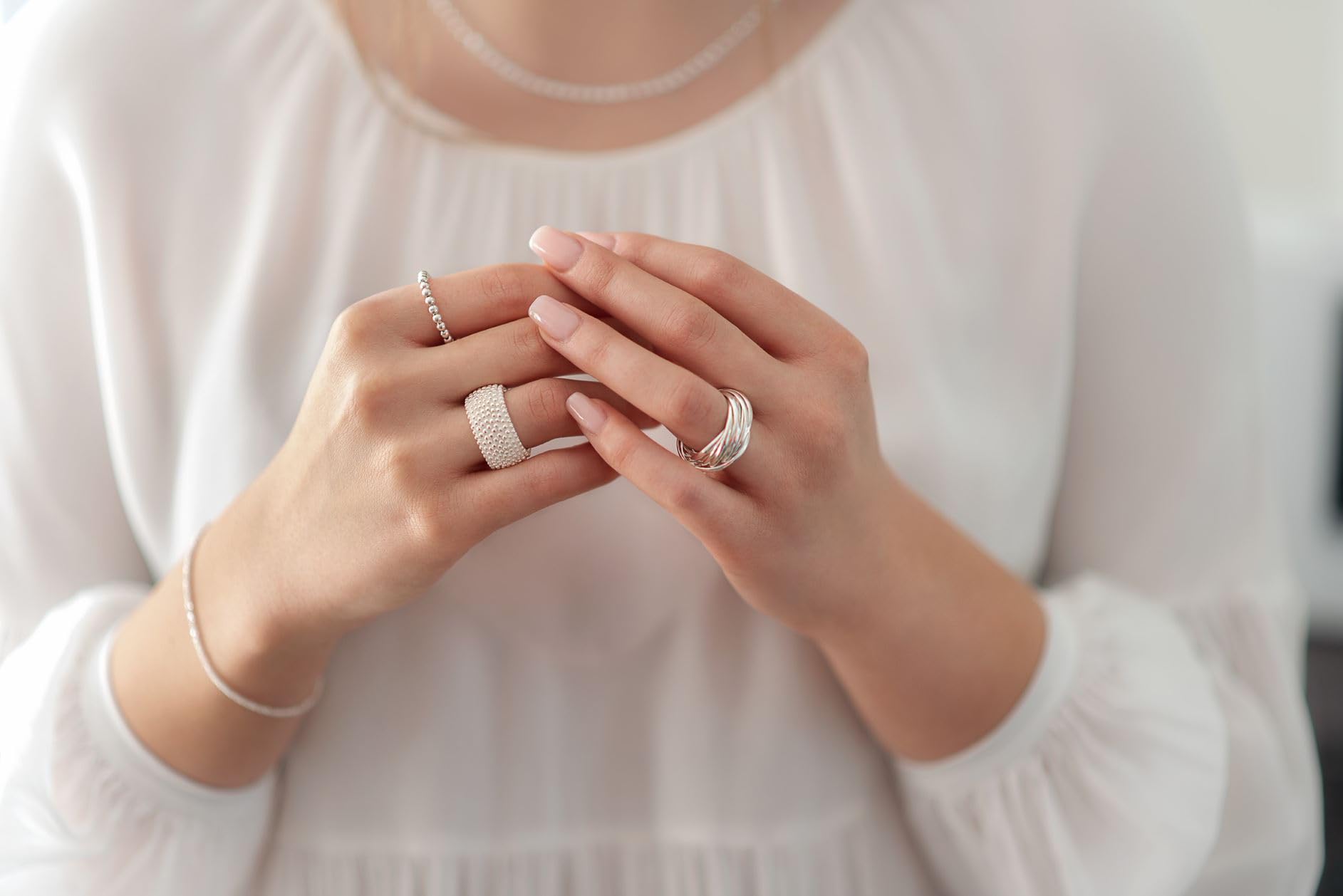 Stylish SILBERMOOS Women's 925 Sterling Silver Ring - Textured Dotted Hedgehog Design with Sand Blasted Finish | Perfect for Everyday Wear, Gift Giving & Special Occasions