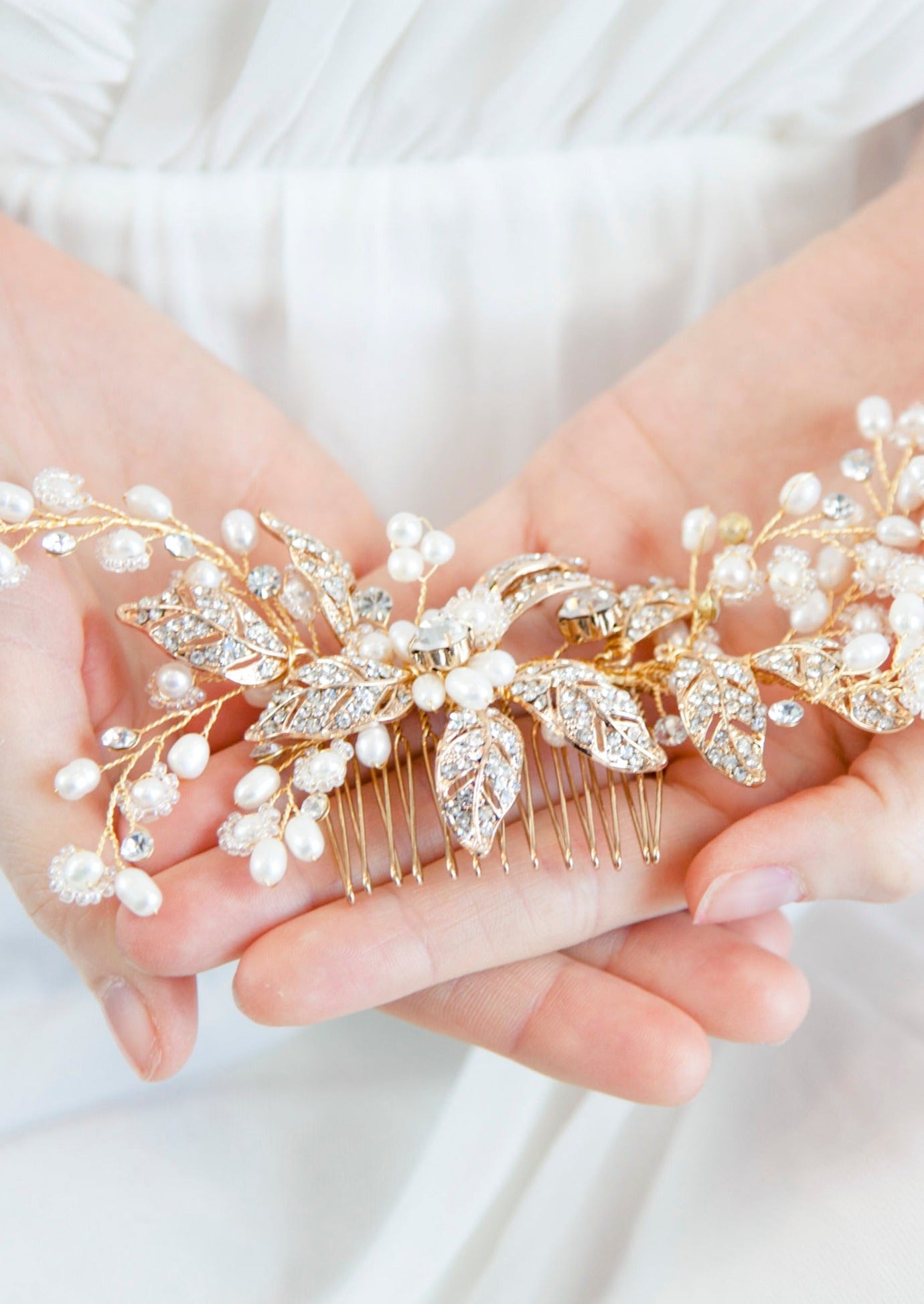 Elegant Gold and Silver Bridal Hair Comb for Weddings - Vintage Hair Accessories for Brides, Prom, and Special Occasions