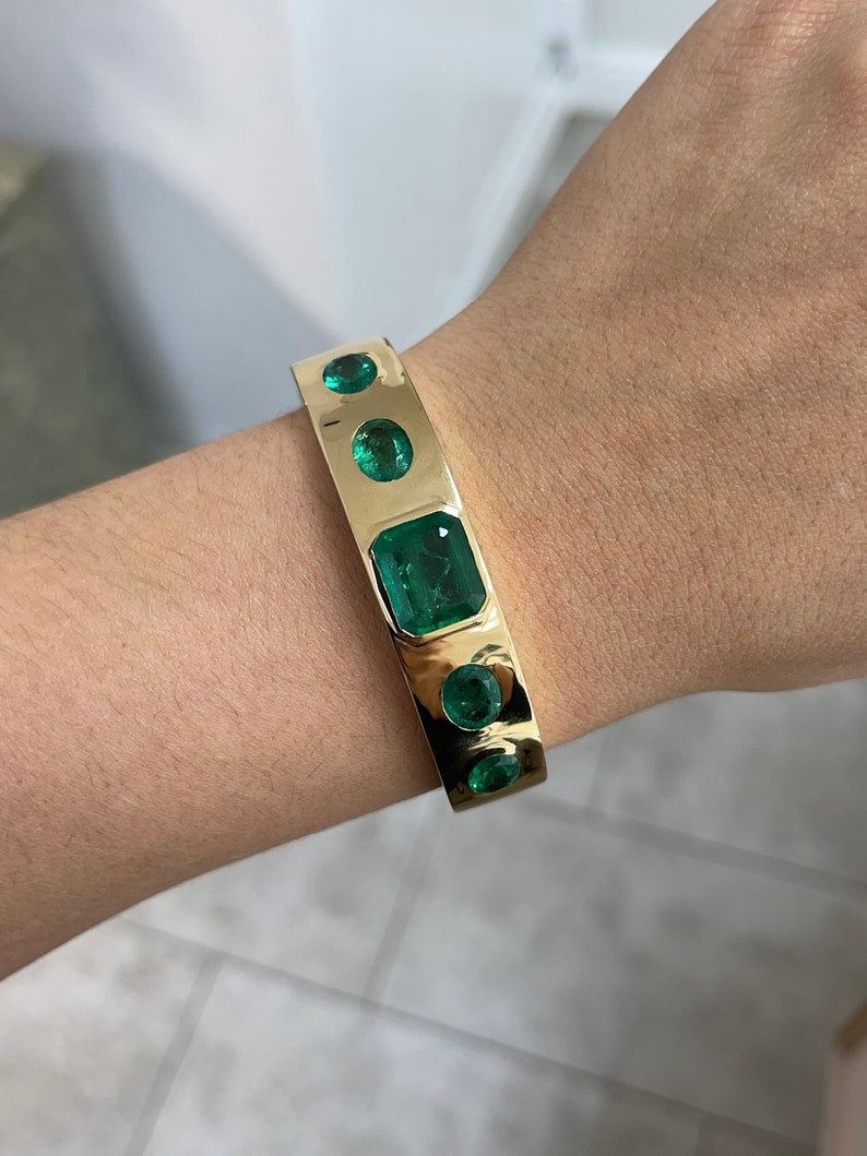 16.45tcw 18K Gold Natural Medium Dark Green Five Stone Emerald Oval Cut Bangle Bracelet for Women - Luxury Jewelry Gift for Anniversary, Birthday & Special Occasions