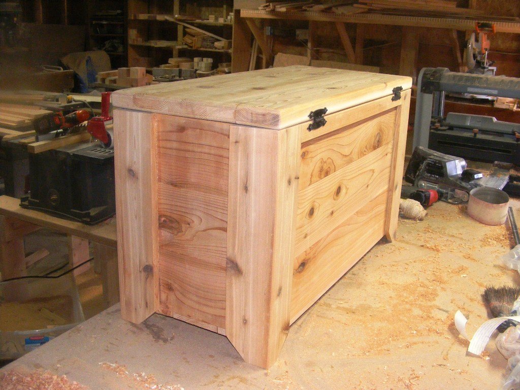 Steve's Gift Shoppe Cedar Wood Storage Bench with Lift Top - 30 x 14 x 20 Inches - Perfect for Entryway, Bedroom & Living Room Organization