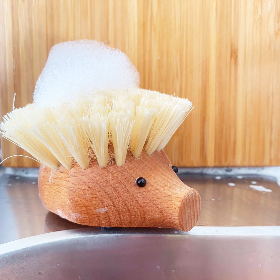 Eco-Friendly Hedgehog Dish Brush - Soft Bristle Scrubber for Non-Stick Pans & Delicate Dishes - Perfect for Kitchen Cleaning & Dishwashing